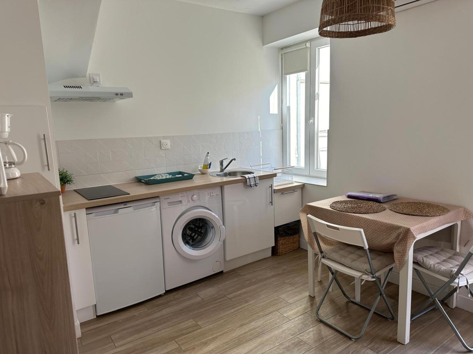 Escapade Marseillaise Proche De La Plein Sud Avec Jardin Prive - Clim & Wifi Gratuit Appartement