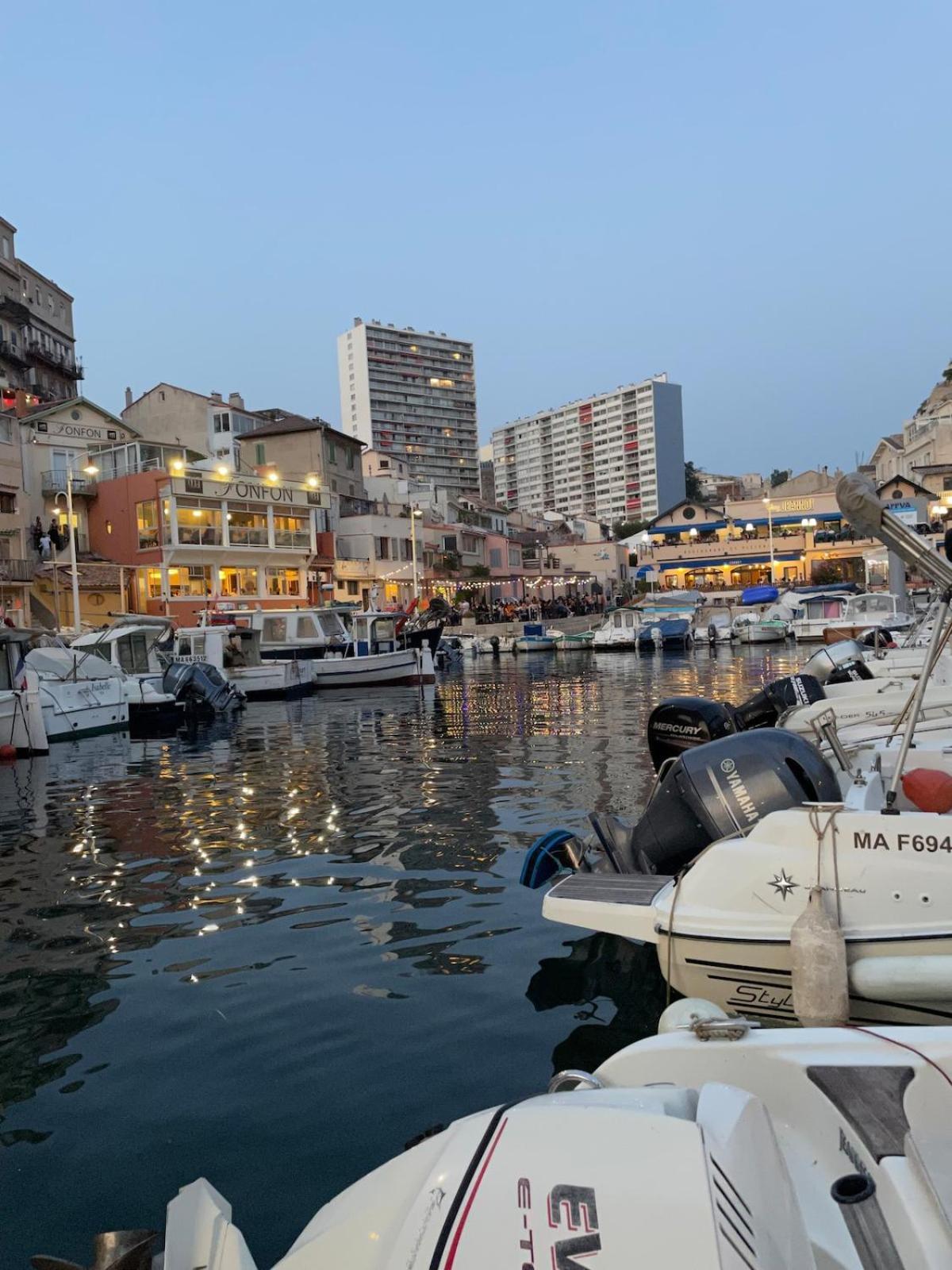 Apartment Refait A Neuf Entre Et Vieux Port