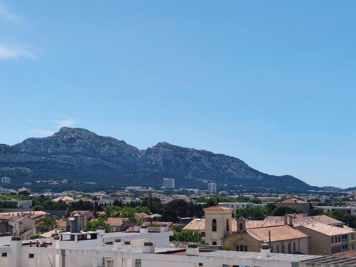 Entre Et Stade Velodrome Homestay *