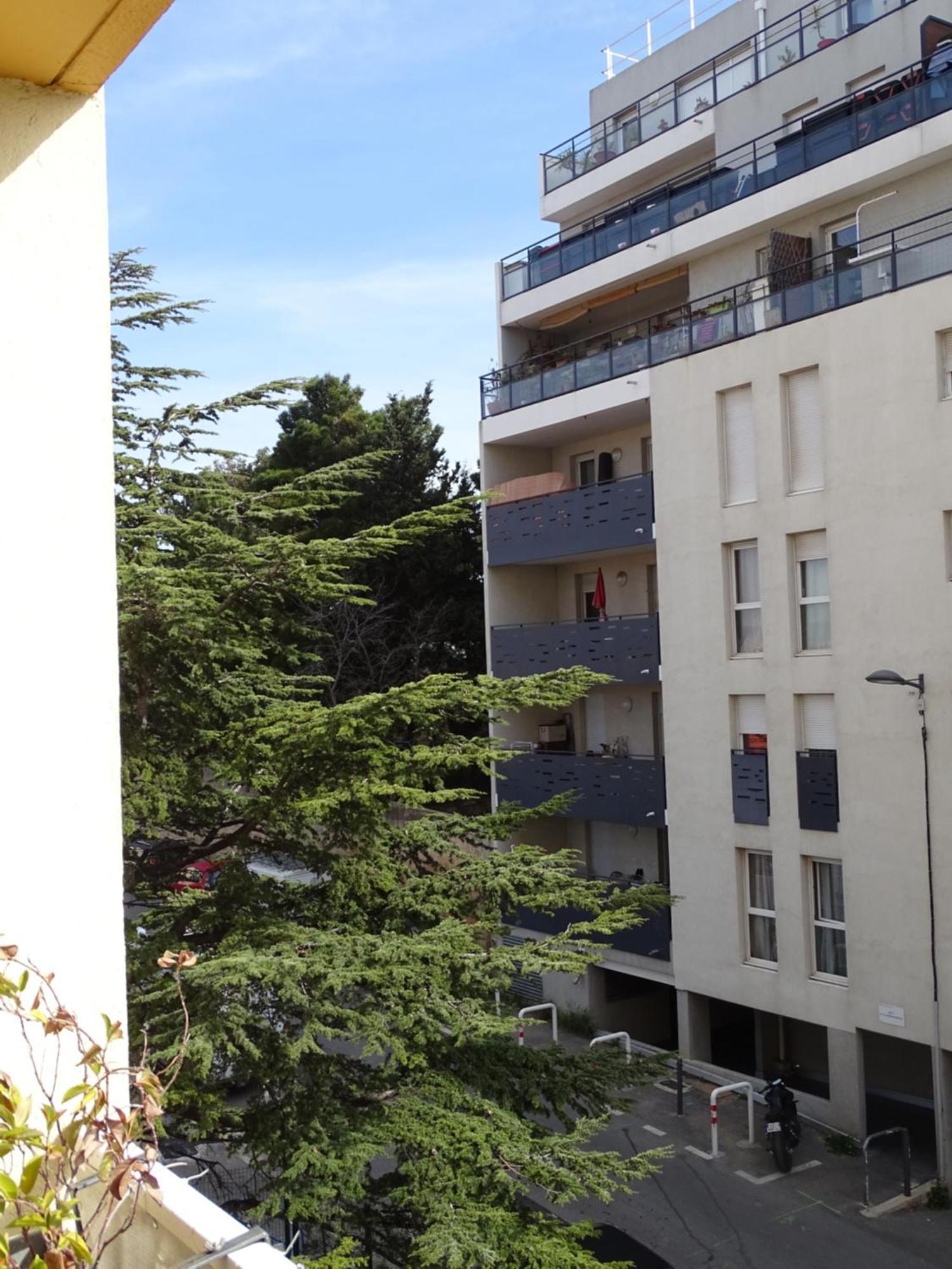 Le Letizia-wifi-netflix-balcon-friche Belle De Mai Urban Nestconciergerie Apartment Marseille
