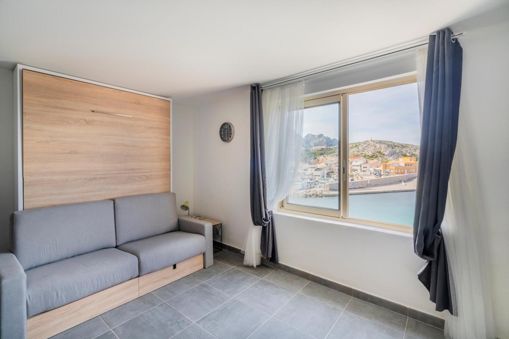 Apartment Les Goudes, Acces Direct A La 4 Marseille