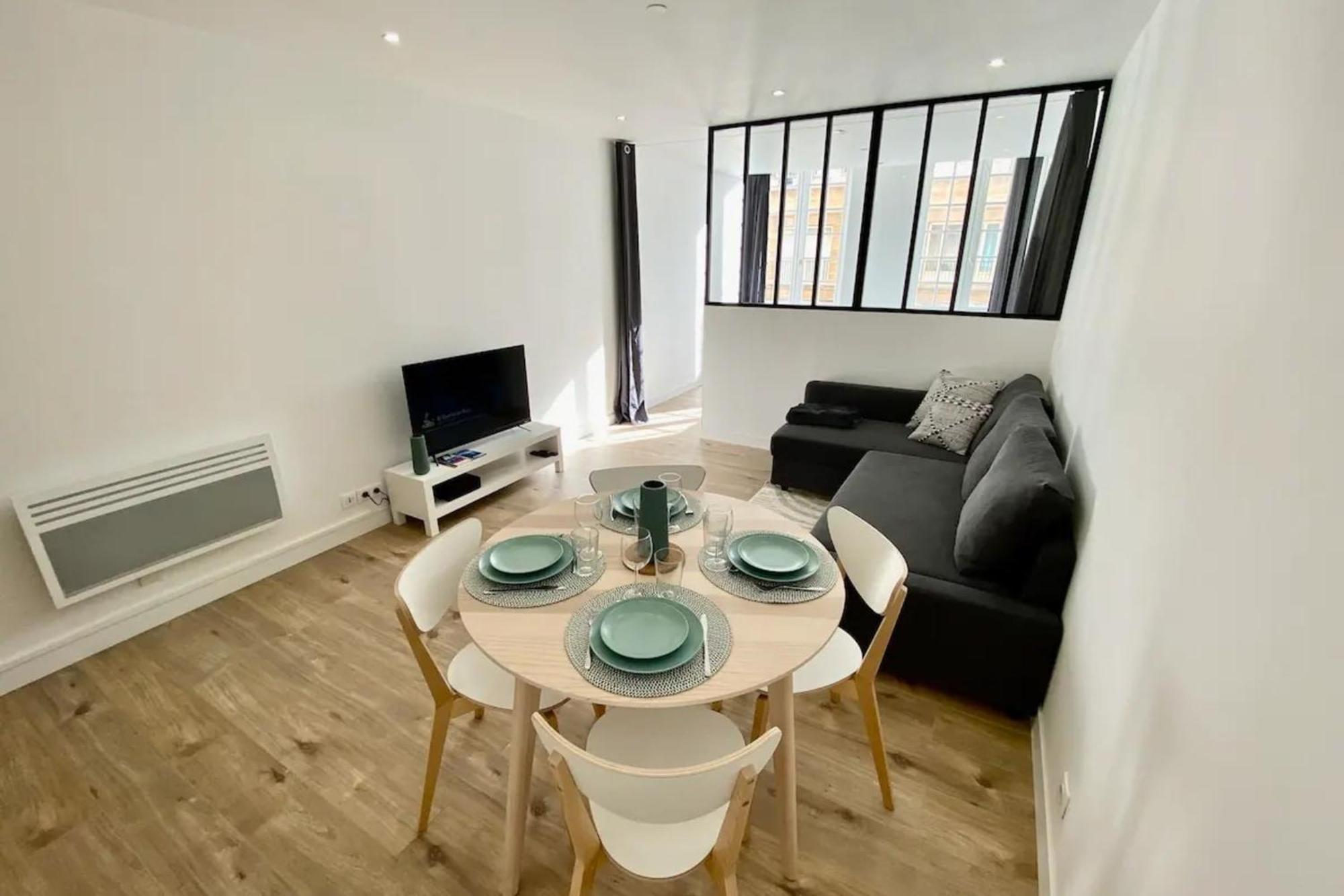 Superb 56 M Near Vieux-port And The Panier Apartment