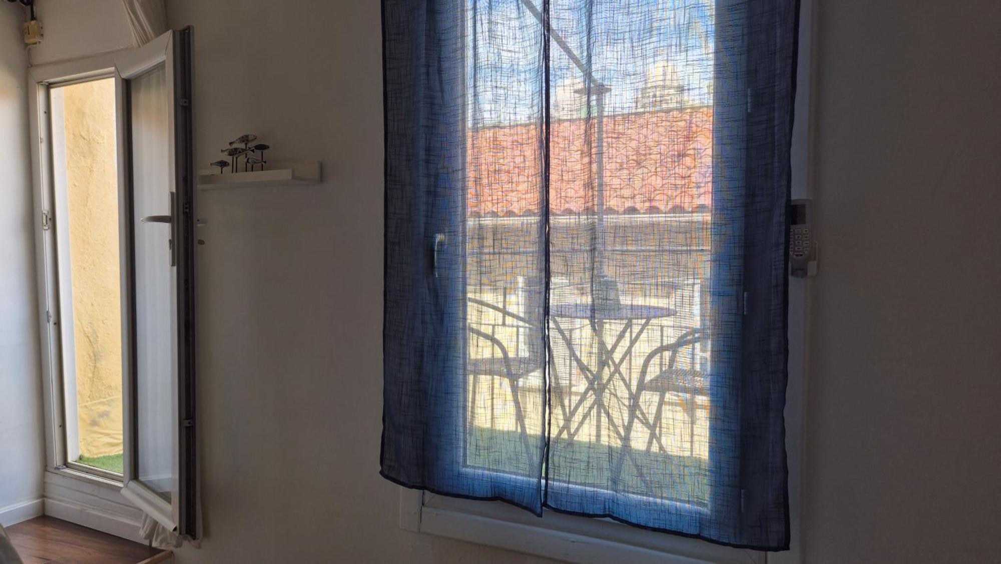 Appartement Au Coeur Du Panier Avec Terrasse 2 A 4 Personnes Climatisation Marseilles