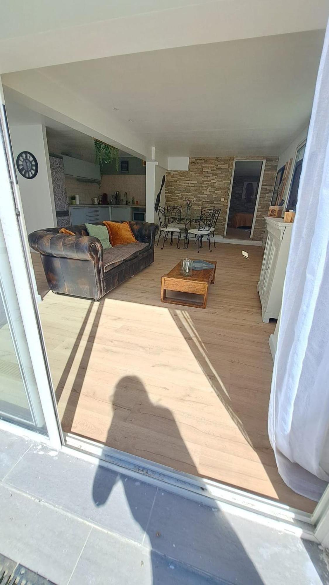 Apartment T2 Avec Terrasse Calme Absolue Dans Marseille