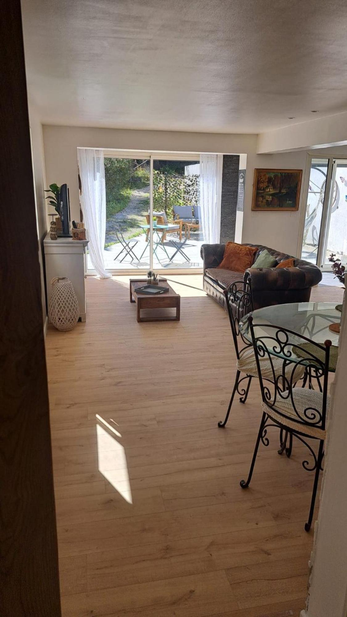 Apartment T2 Avec Terrasse Calme Absolue Dans Marseille