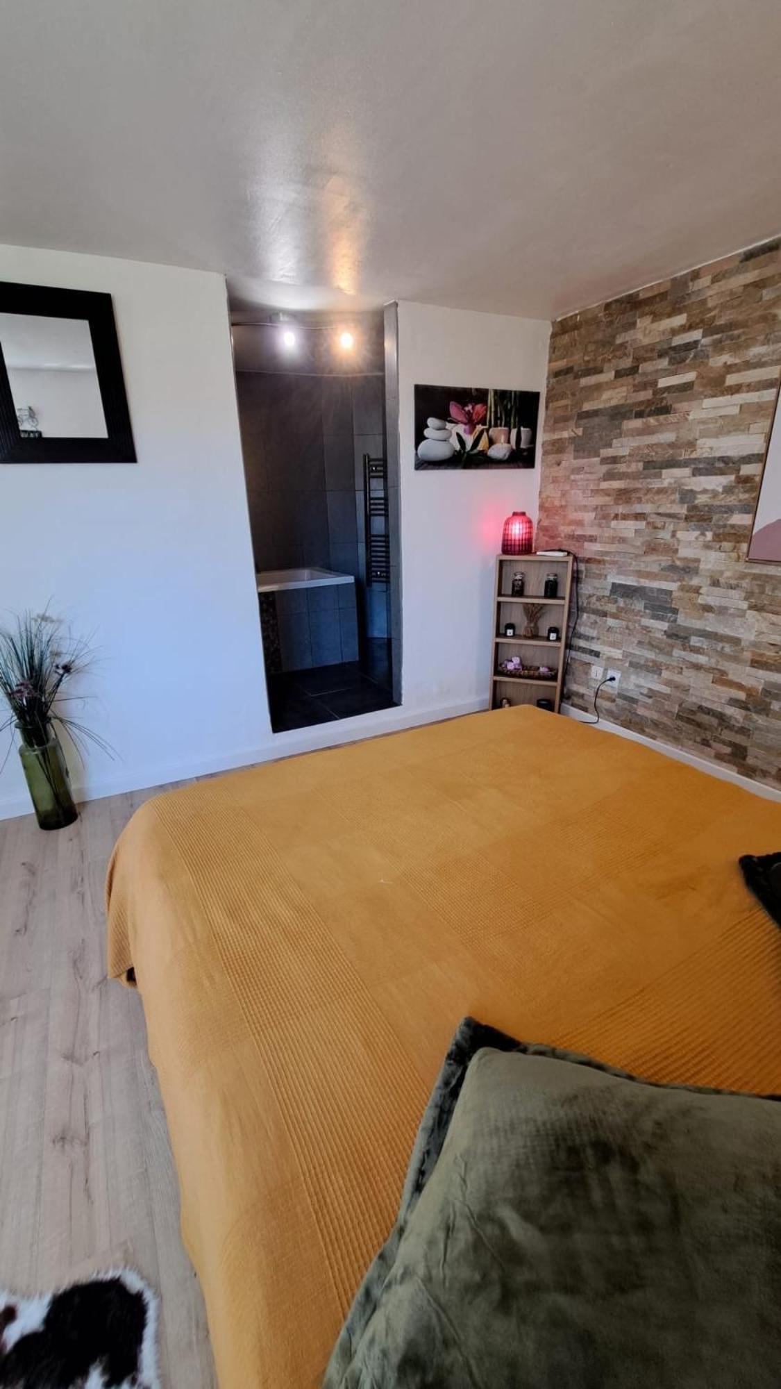 T2 Avec Terrasse Calme Absolue Dans Apartment Marseille