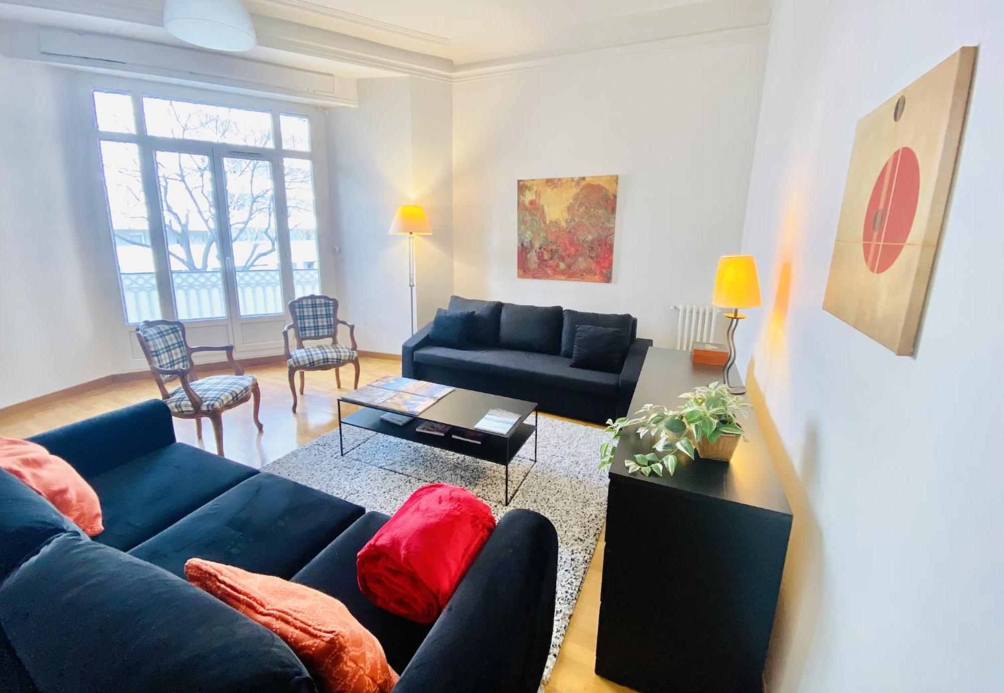 Apartment Cocon Arty Au Coeur De Pour 1 A 4 Pers *