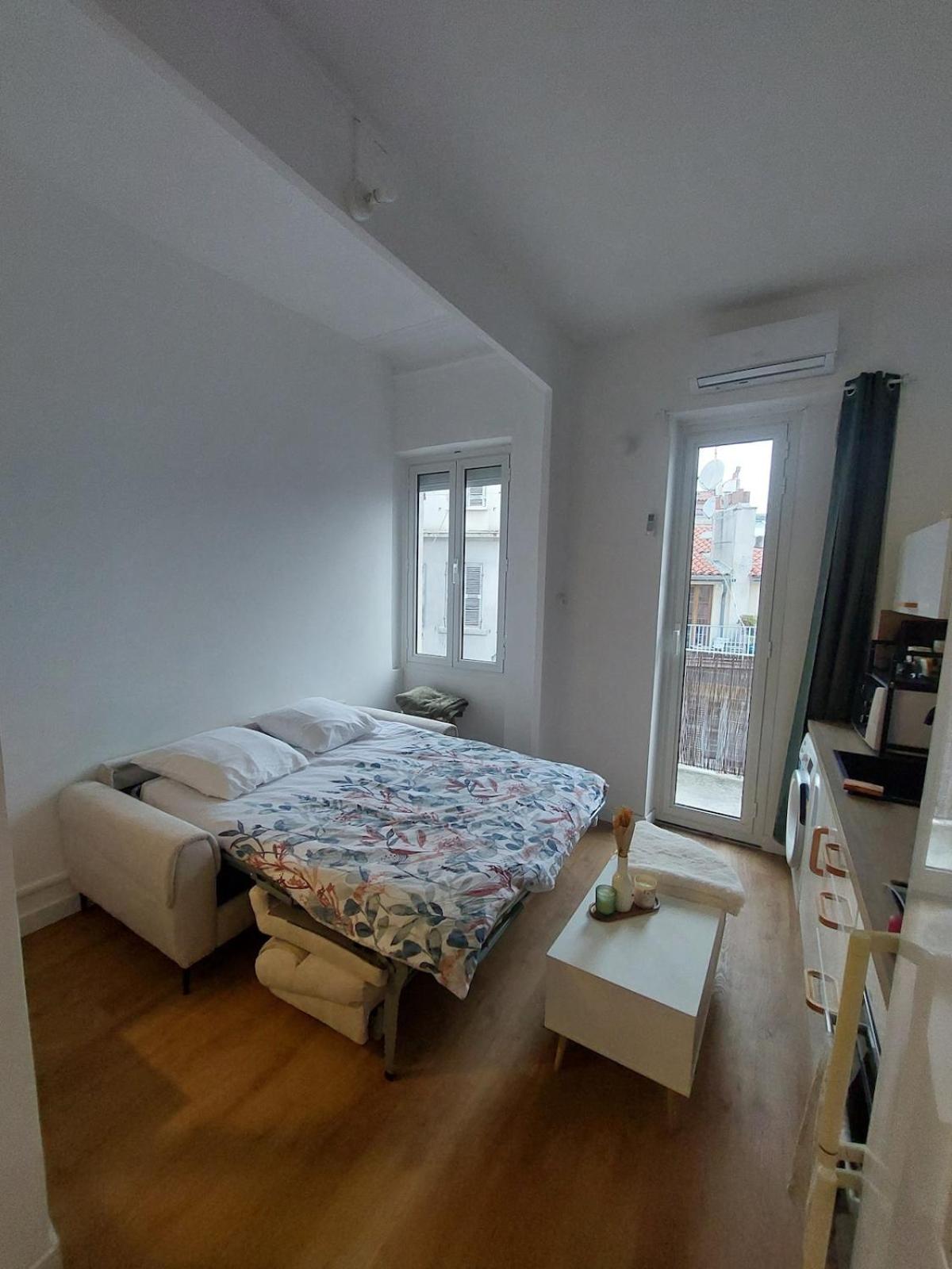 In Noailles Apartment