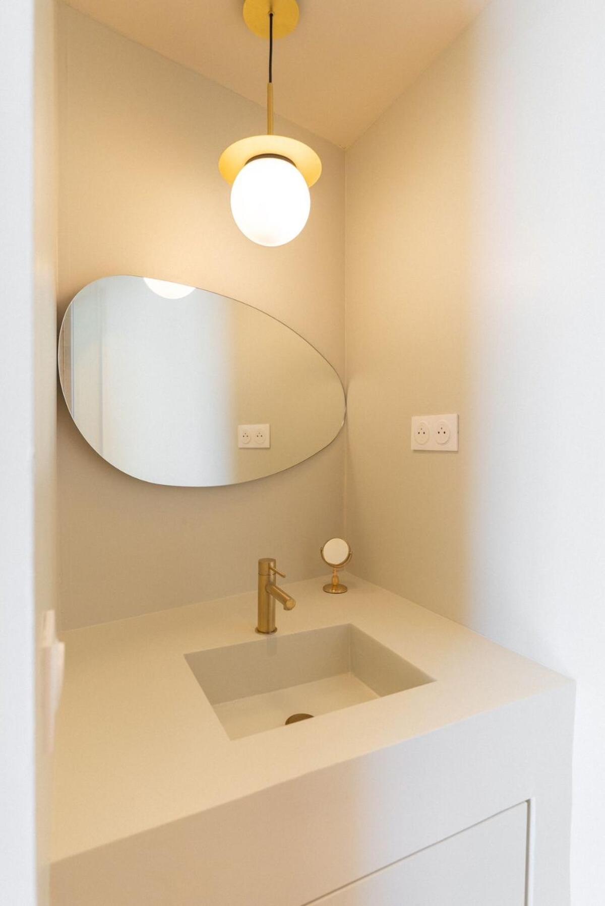 Small Townhouse Roucas *