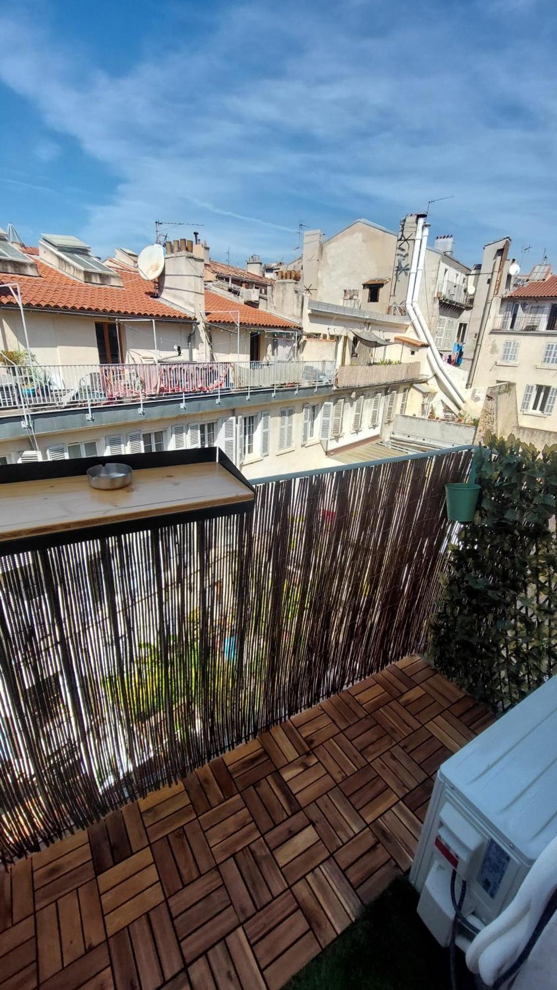 In Noailles Apartment Marseille