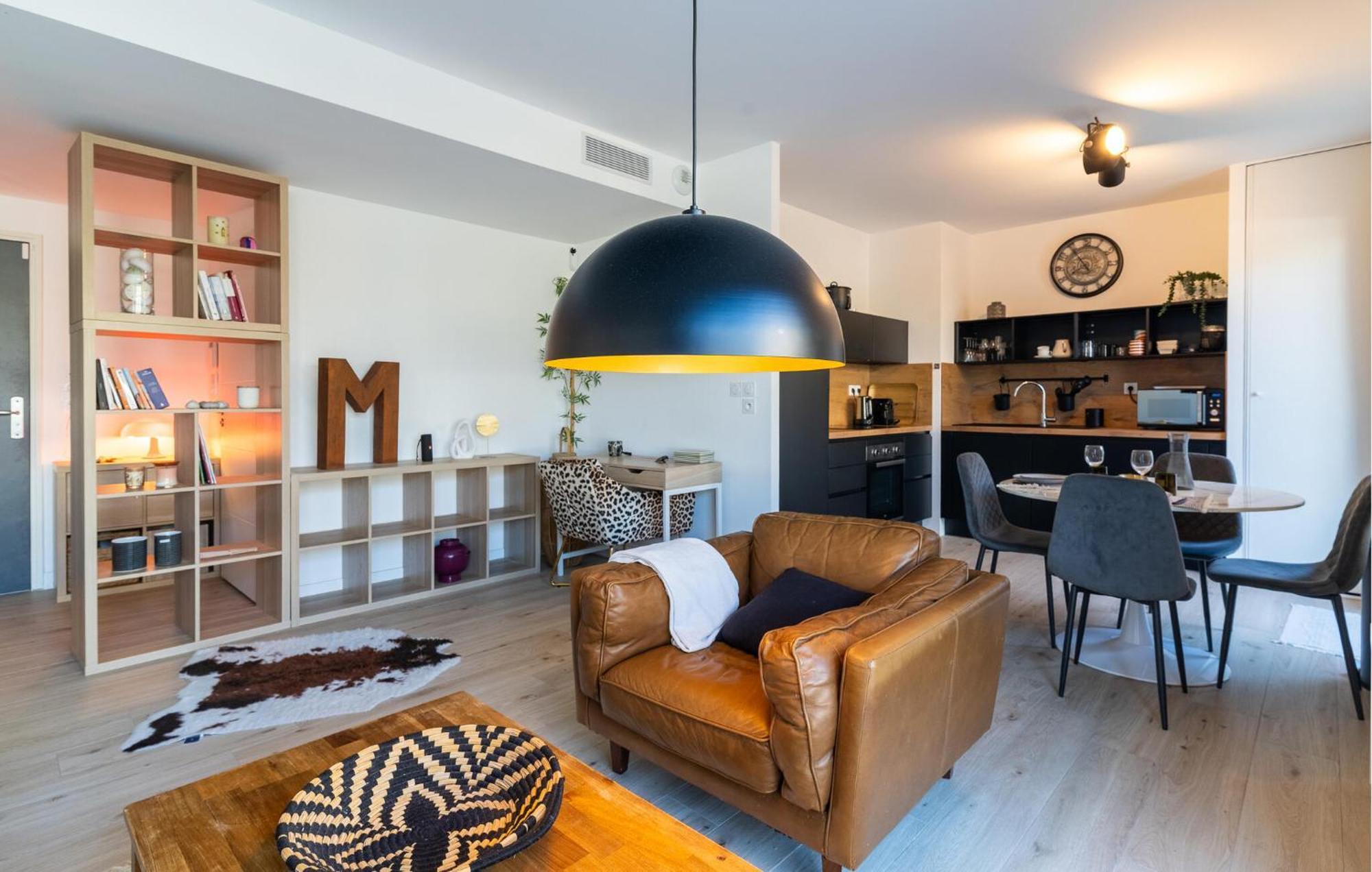 Apartment Beautiful In Marseille