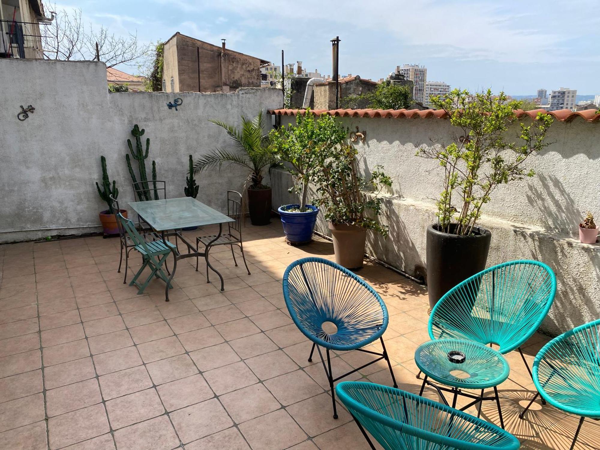 Guest house Maison, 2chambres, Gde Terrasse, Prox Sncf, Friche Et Vieux Port