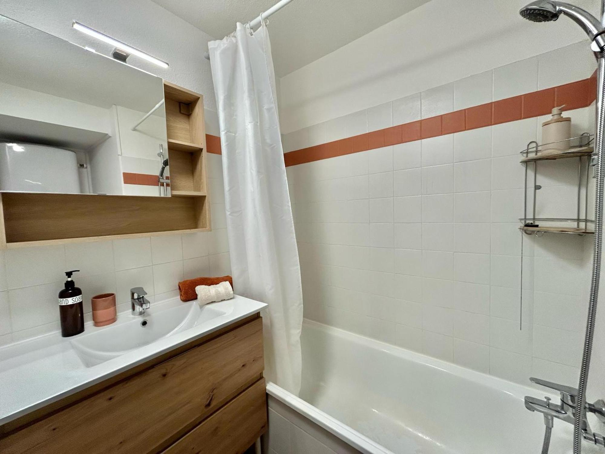 Appartement Chez Martin - Confort Proche Hopitaux Universitaires Timone Conception - Quartier St Pierre *