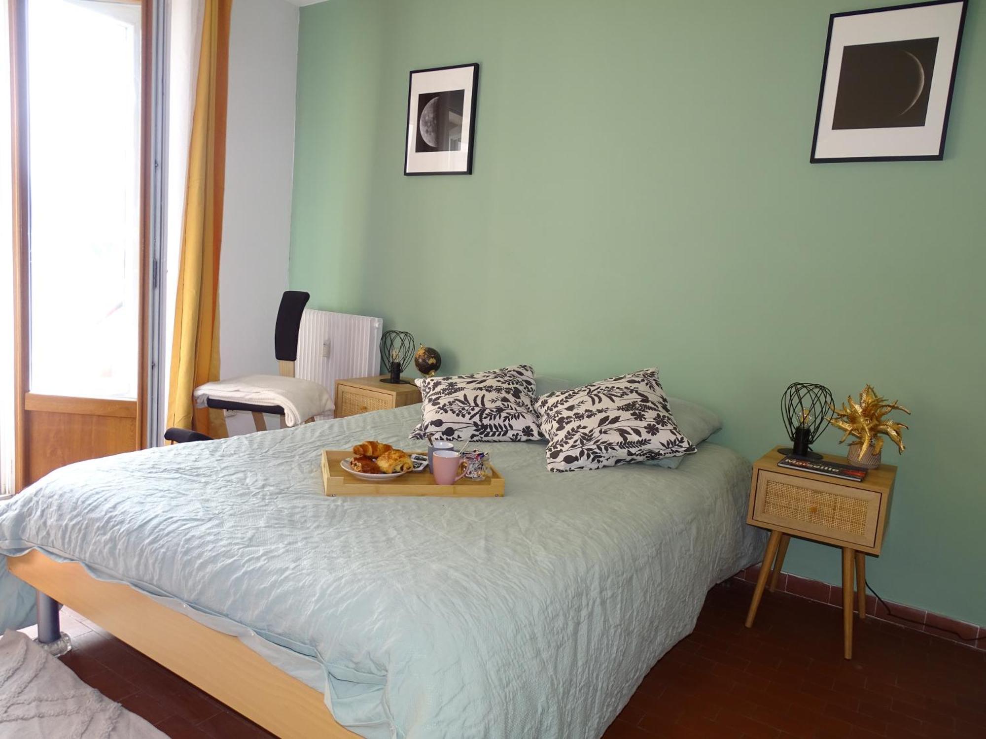 Le Letizia-wifi-netflix-balcon-friche Belle De Mai Urban Nestconciergerie Marseille