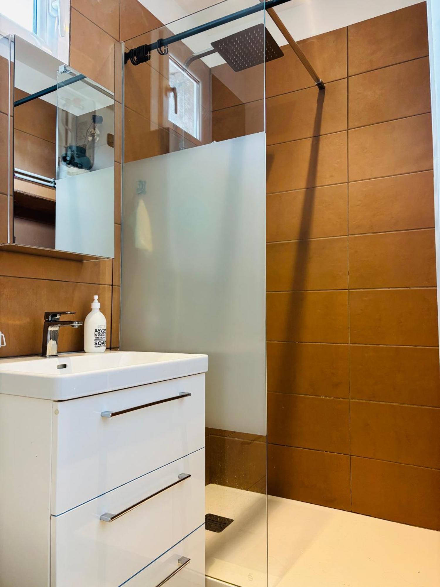 Terracotta 7 Quiet And Private Parking Apartamento Marsella
