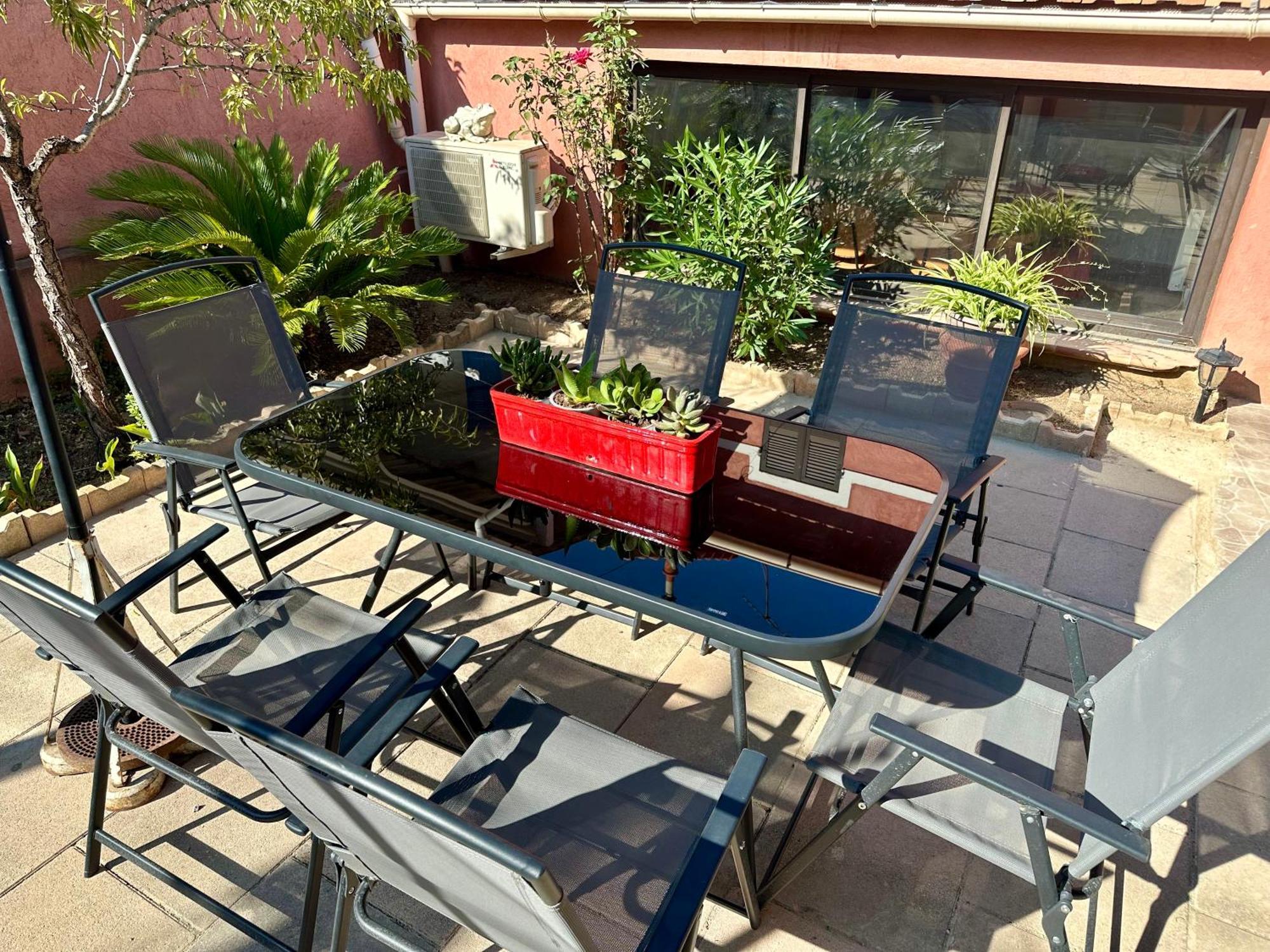 Casa Terra Rossa Le Confort Creatif Au Coeur De Marseille Holiday home