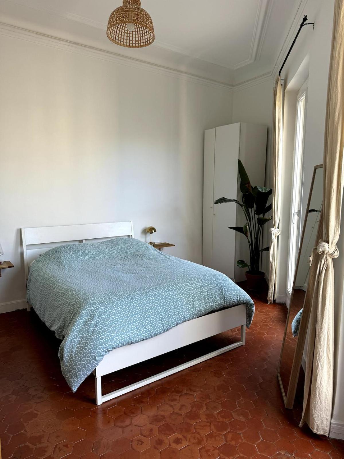 Appartement Haussmannien - Lumiere Et *