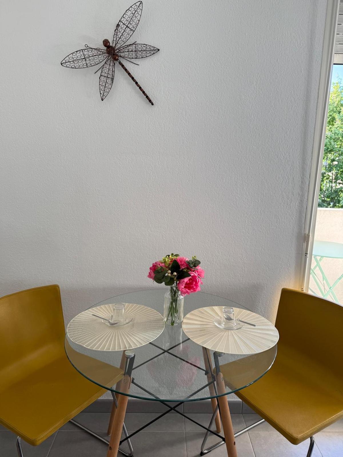 Moderne Avec Place De Parking Privative Apartment