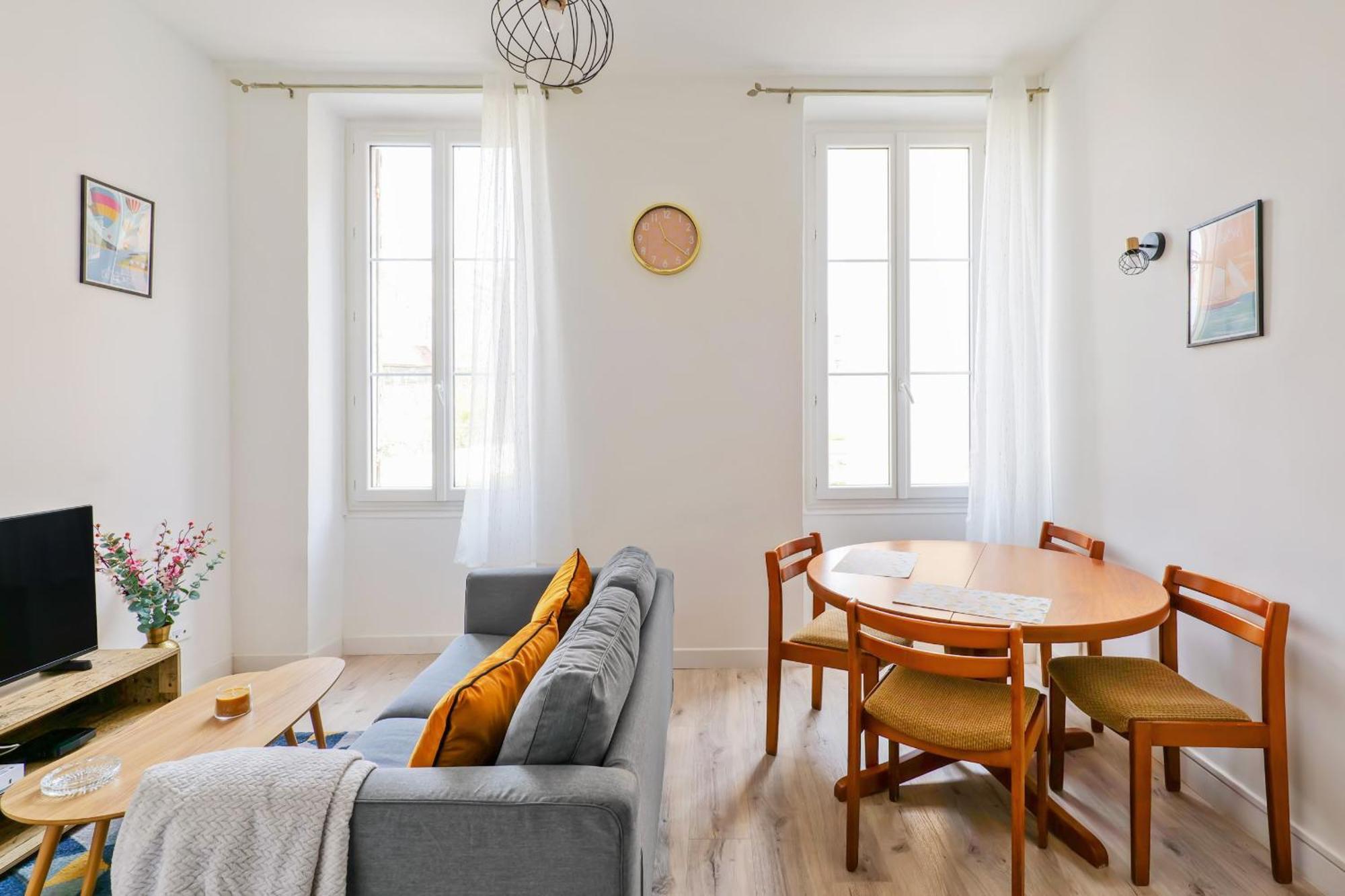 Apartment Montolieu - T2 A 7mn A Pied Du Vieux-port *