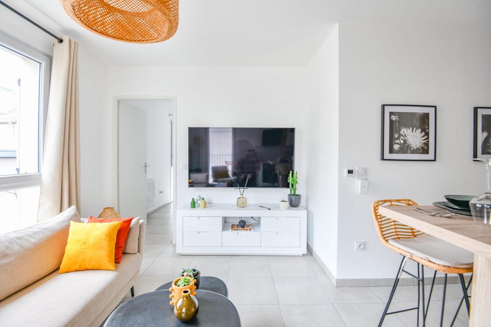Apartamento 1 Ch Avec Balcon Et Parking A La Joliette
