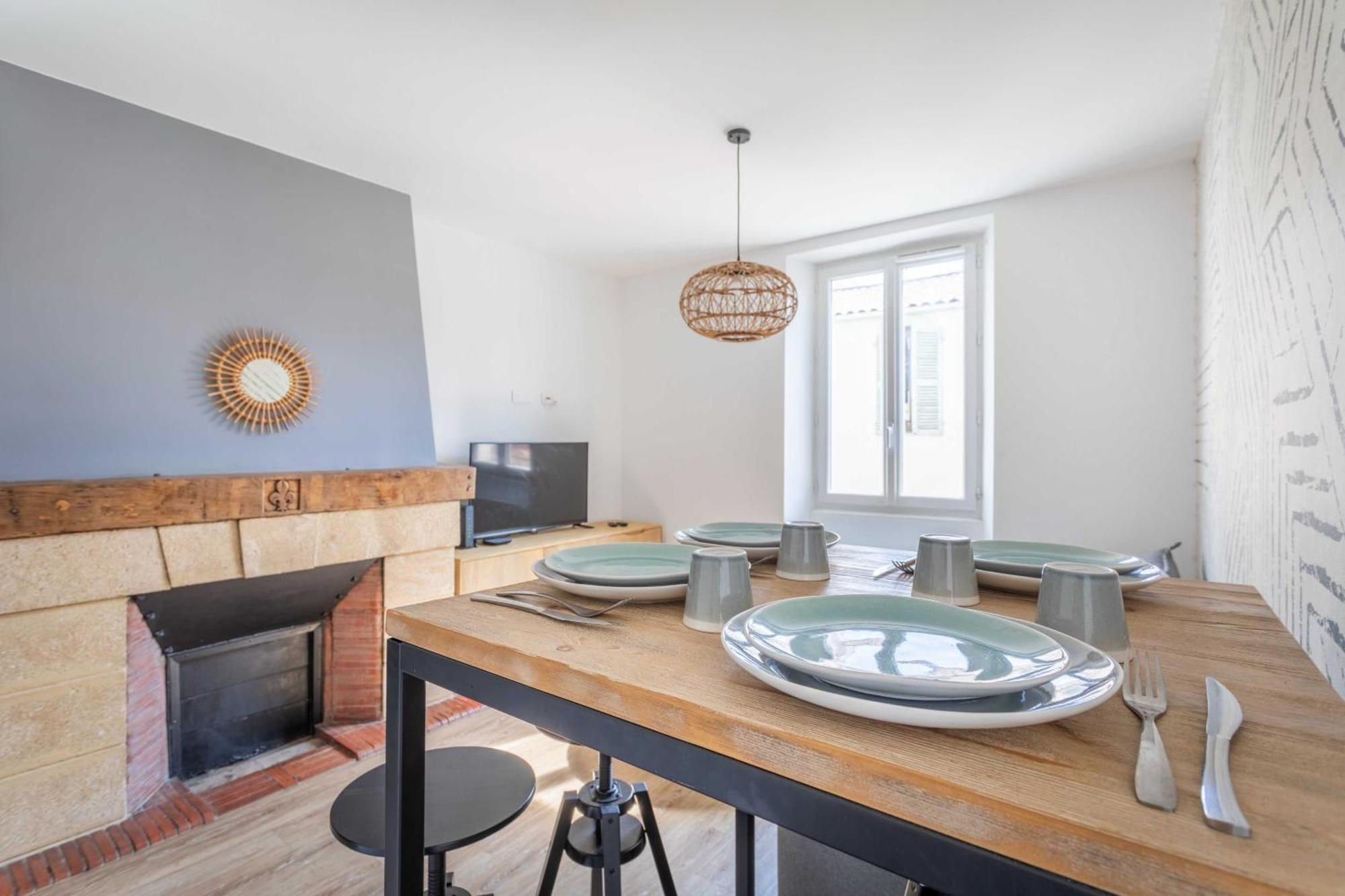 Charming Notre Dame Du Mont Apartment