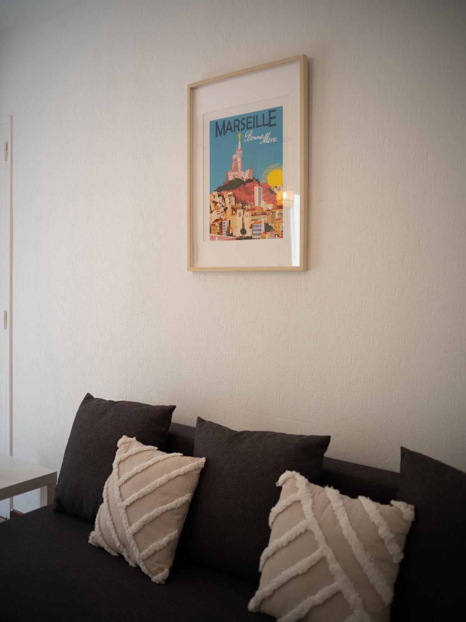 Climatise Avec Parking 4 Couchages A 5min A Pieds De La Gare St Charles * Marseille