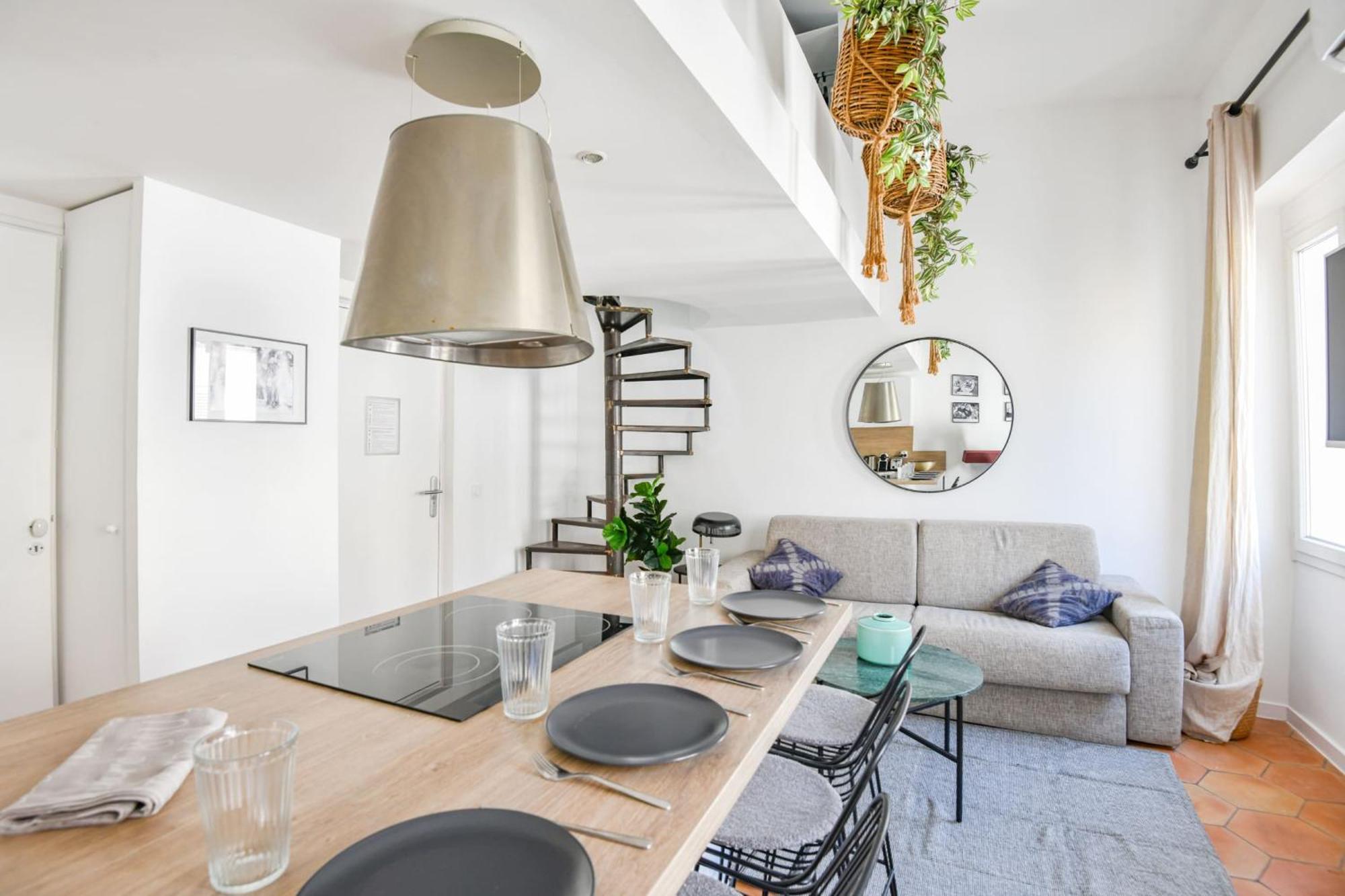 Chez Nais - 1 Ch Avec Clim - St Charles Appartement