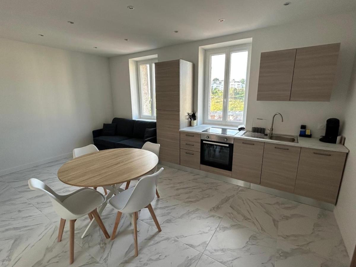 Apartment T3, Wi-fi ,climatise 2eme Etage Et Dernier Etage