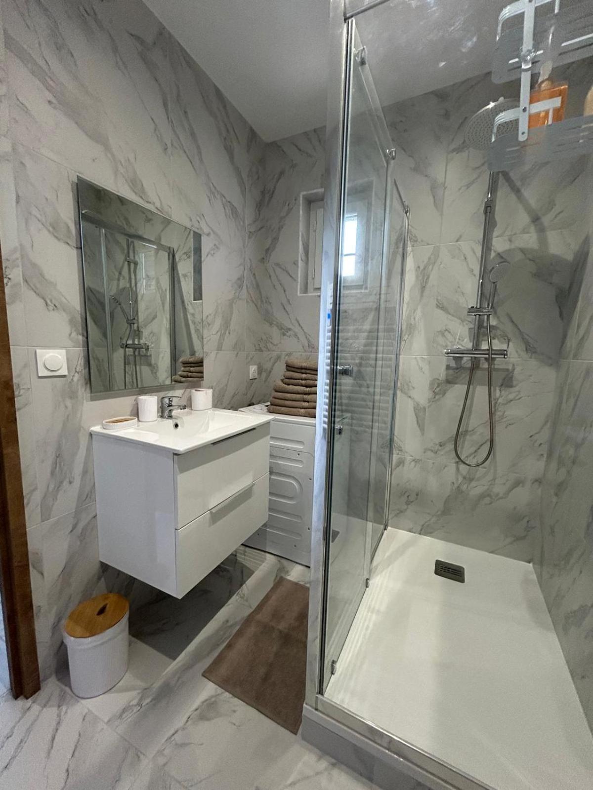 T3, Wi-fi ,climatise 2eme Etage Et Dernier Etage Apartment *