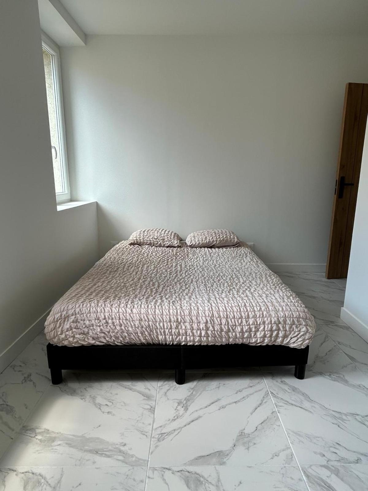 Apartment T3, Wi-fi ,climatise 2eme Etage Et Dernier Etage *