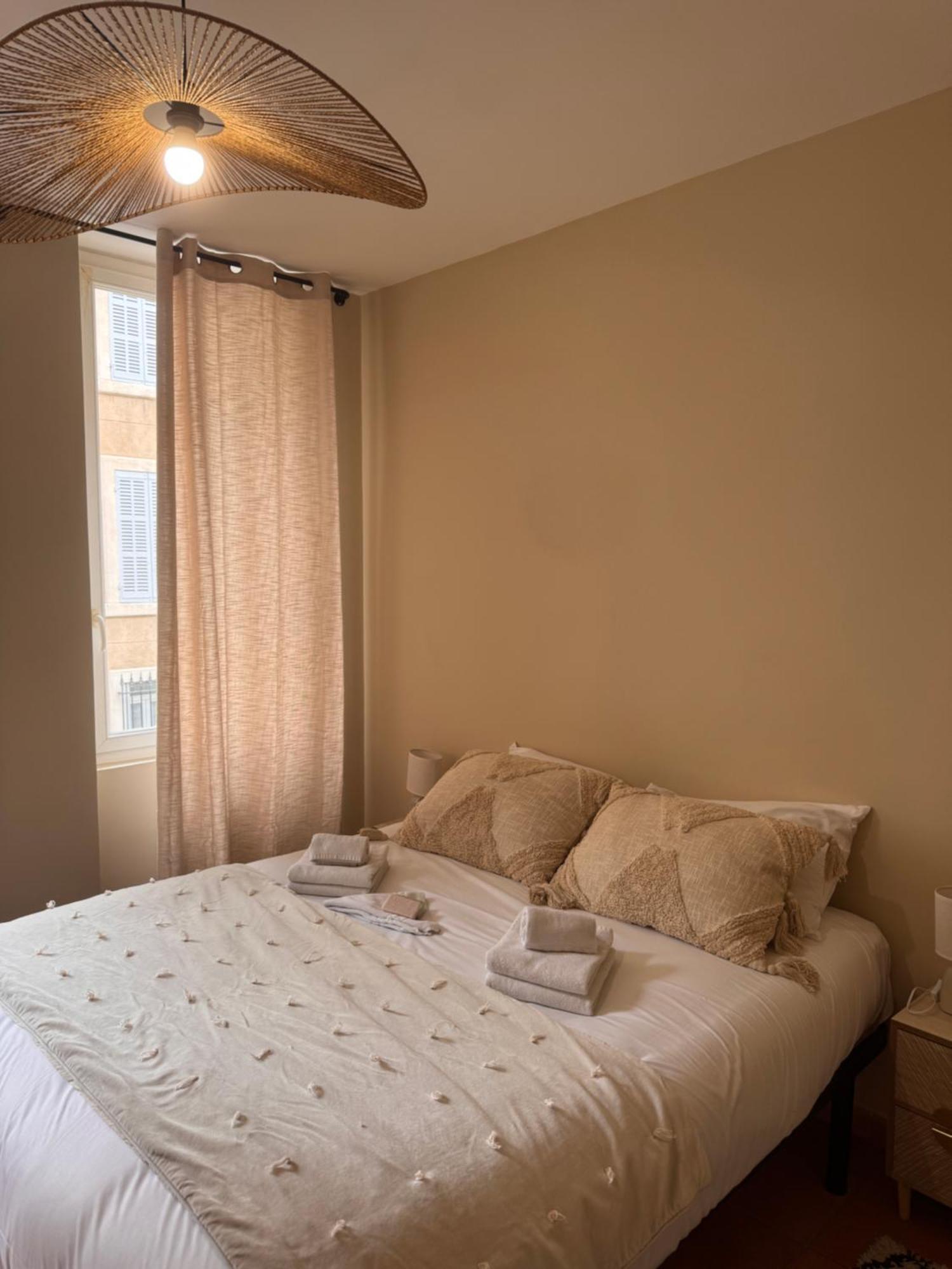 L Esperandieu Khách sạn hẻo lánh Marseille