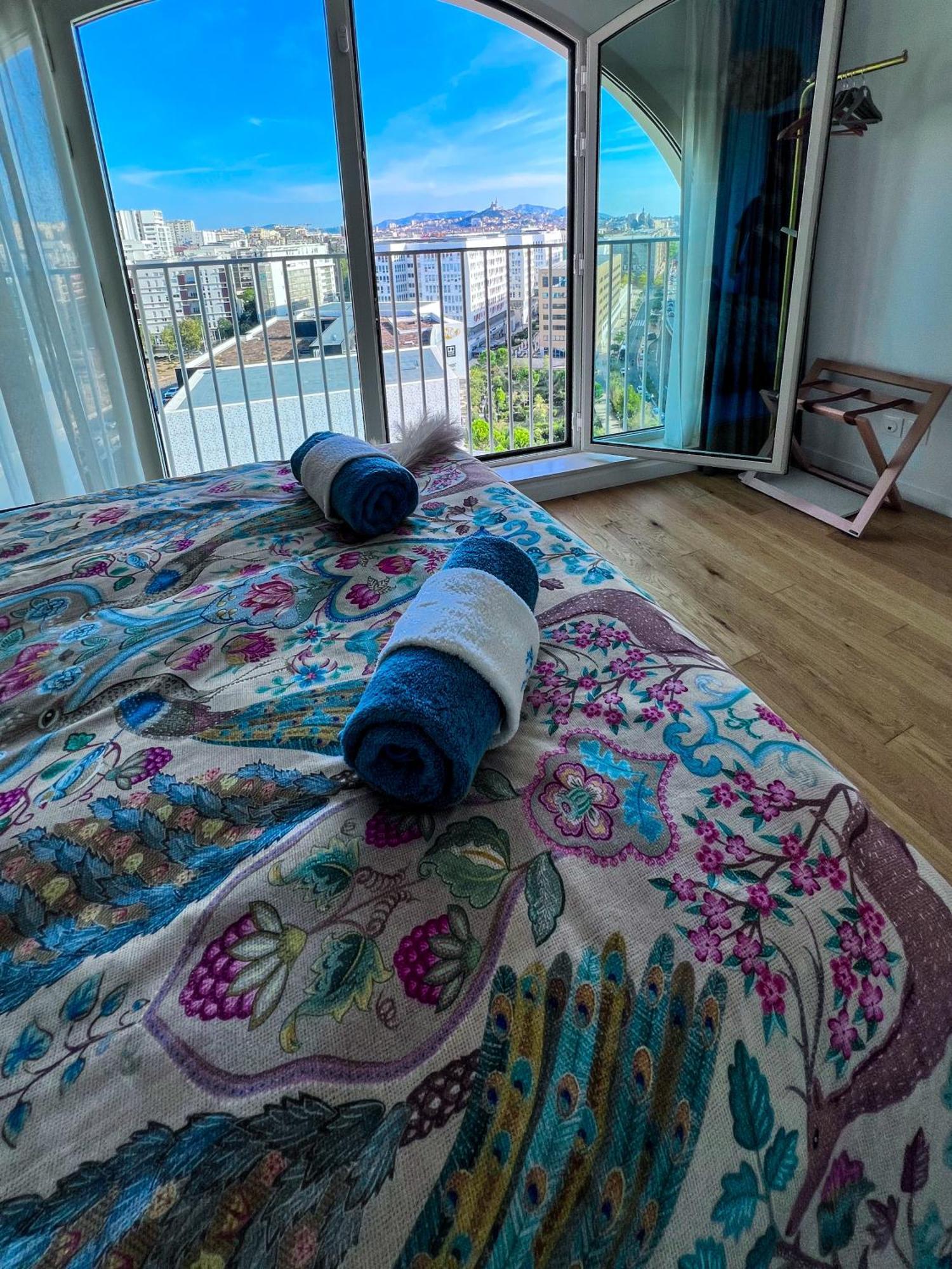 Luxe, Vue Et Parking Prive Apartment Marseille