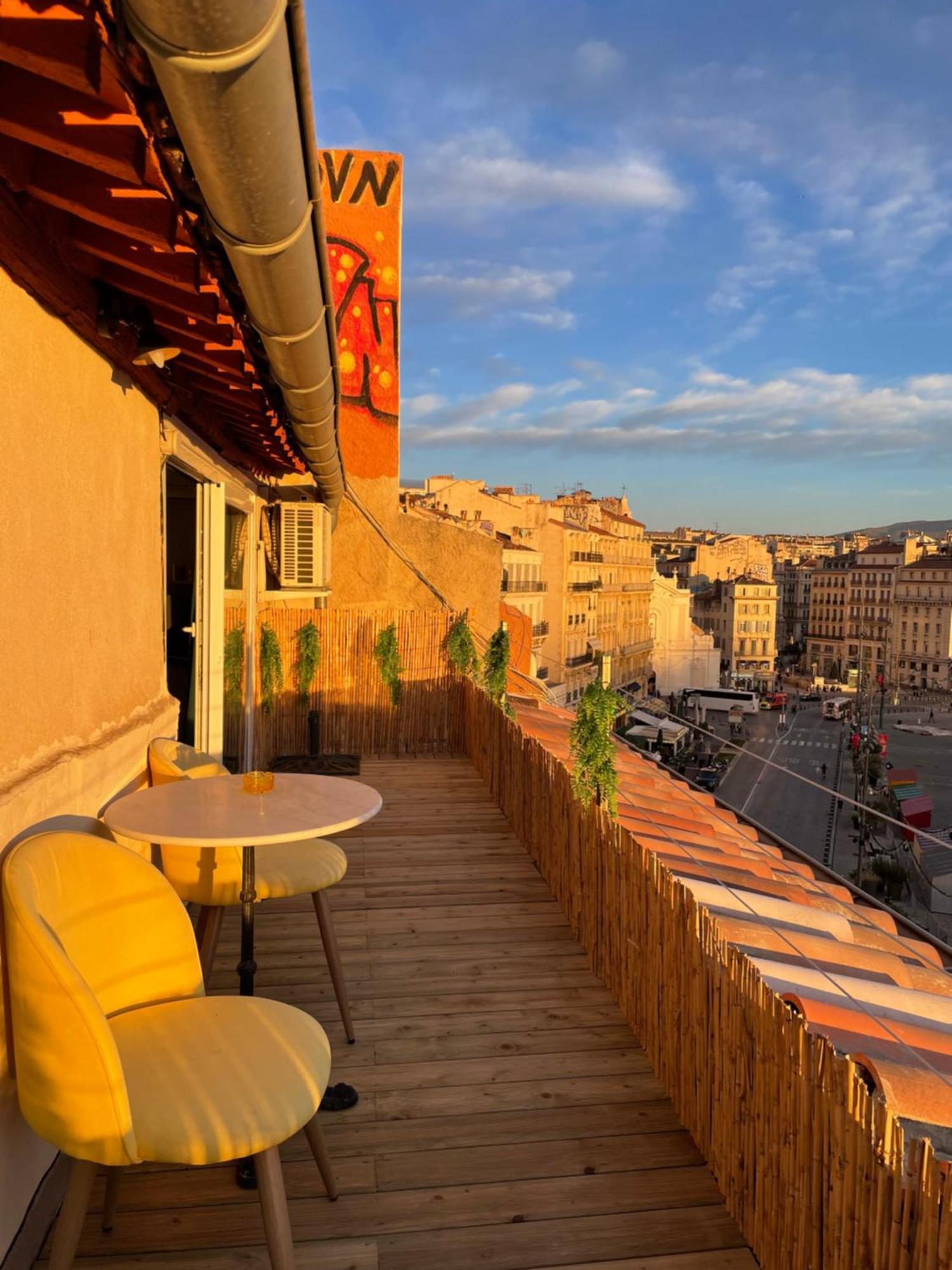 Hostel Vue Imprenable Vieux-port Et Notre Dame *