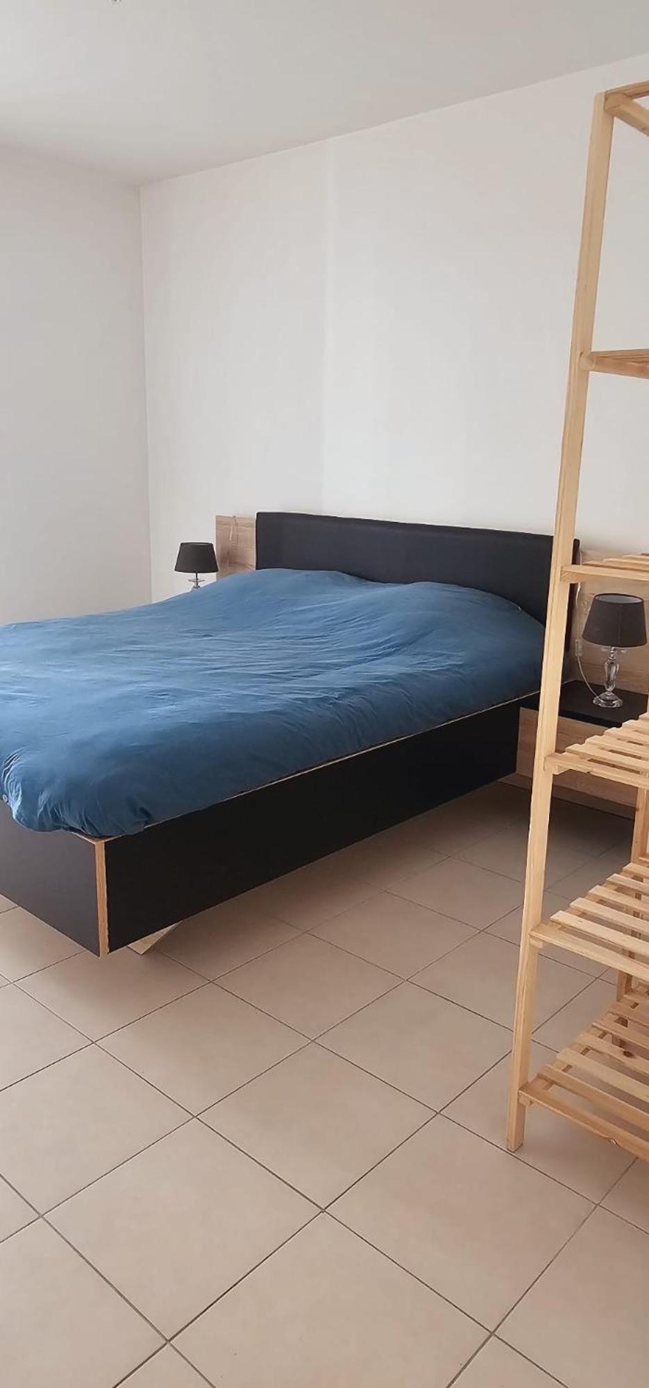 Appartement Palais Omnisports, 4 Personnes Lumineux Avec Terrasse *