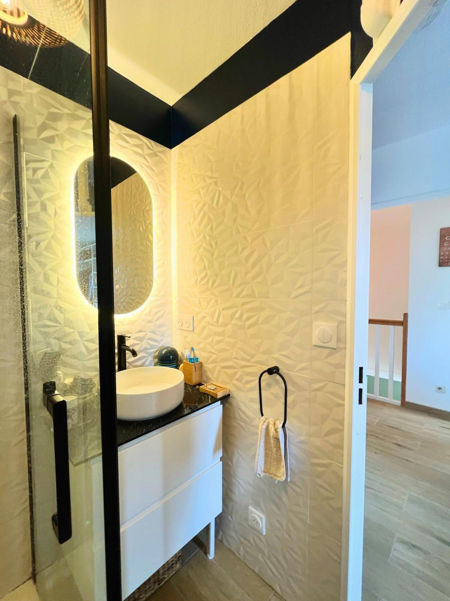 Perdrix Villa Marseilles