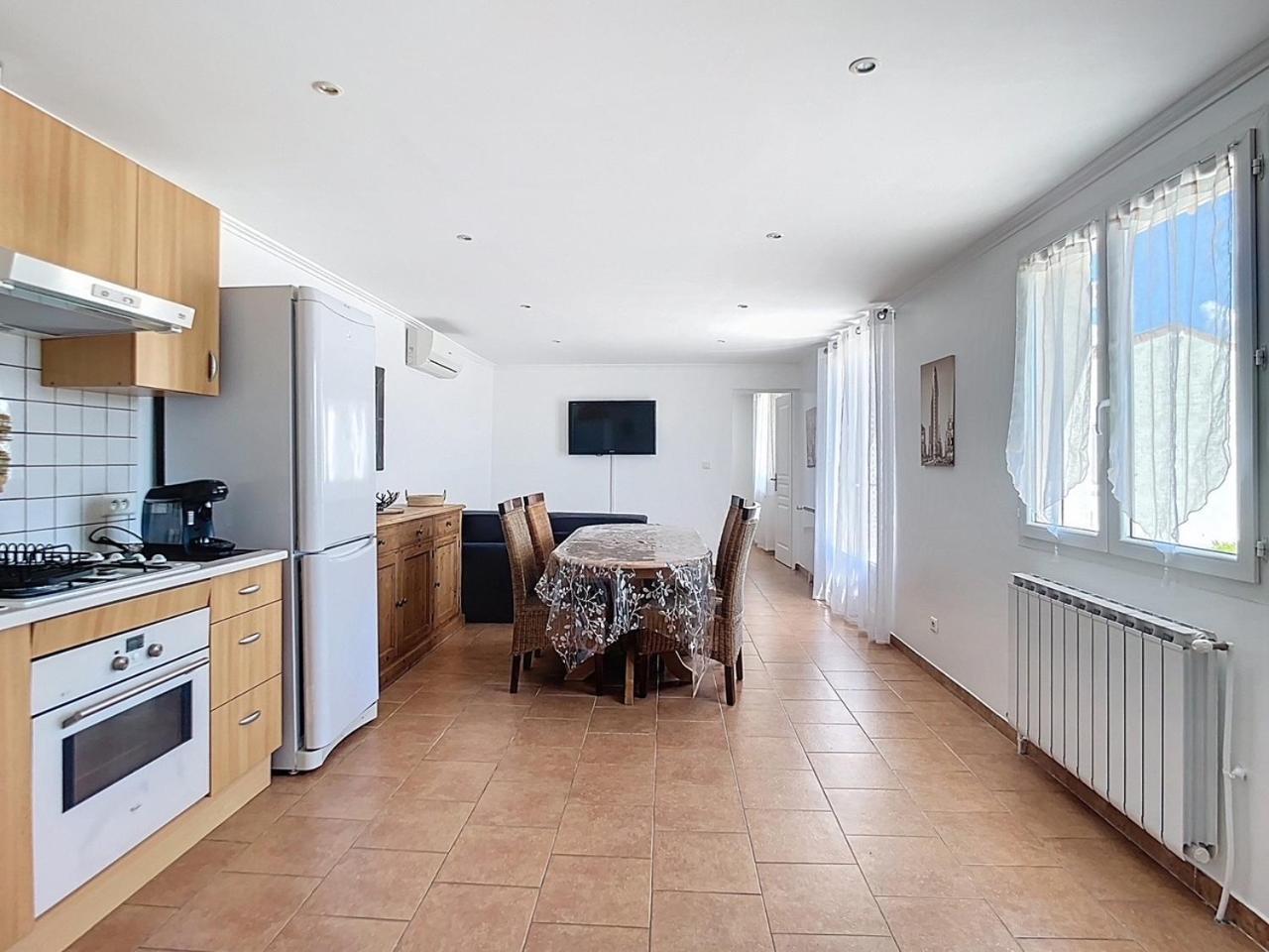 Maison 50m2 Dans Propriete Privee A 20 Minutes De La *