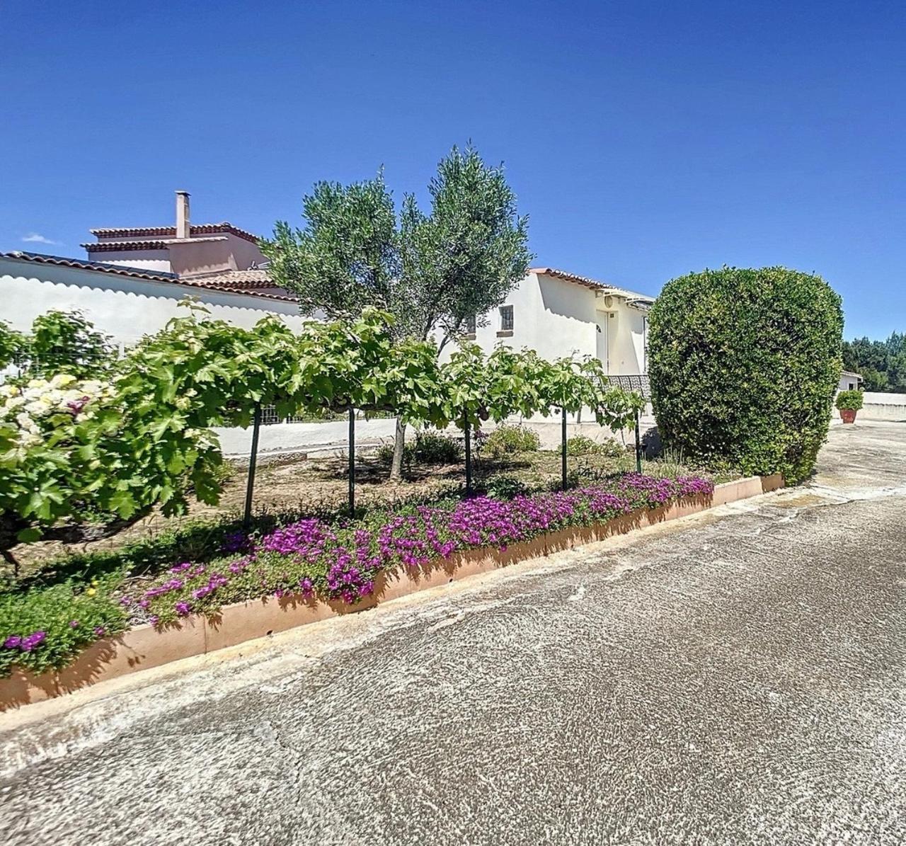 Сasa de vacaciones Maison 50m2 Dans Propriete Privee A 20 Minutes De La Marsella