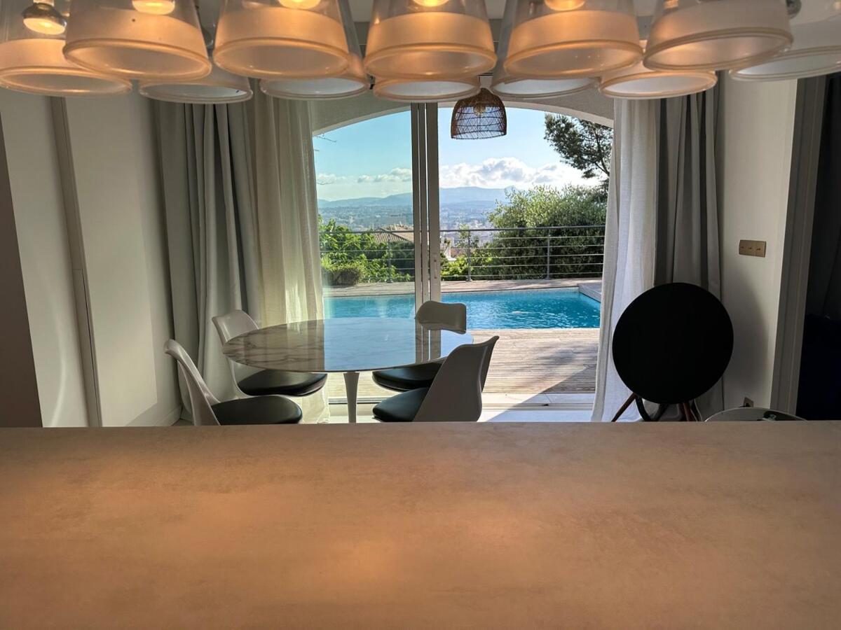 Avec Piscine Privee Et Vue Panoramique * Marseille