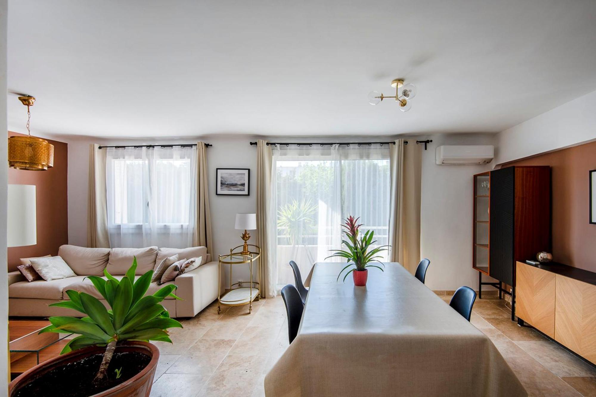 Beautiful Of 65 M2 In The 8th Apartment *