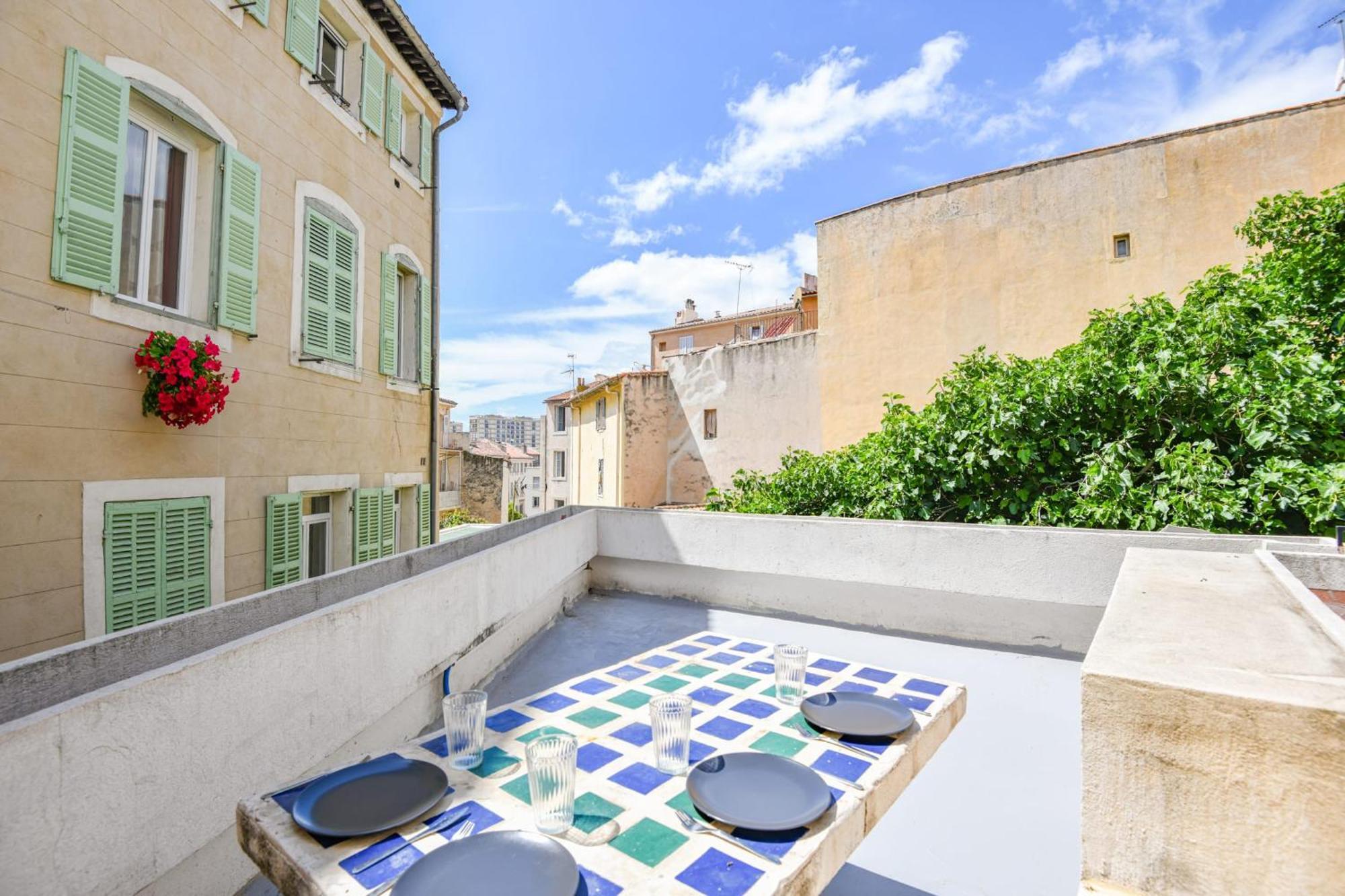 Appartement Chez Cesar - 2 Ch Avec Clim - Saint-charles *
