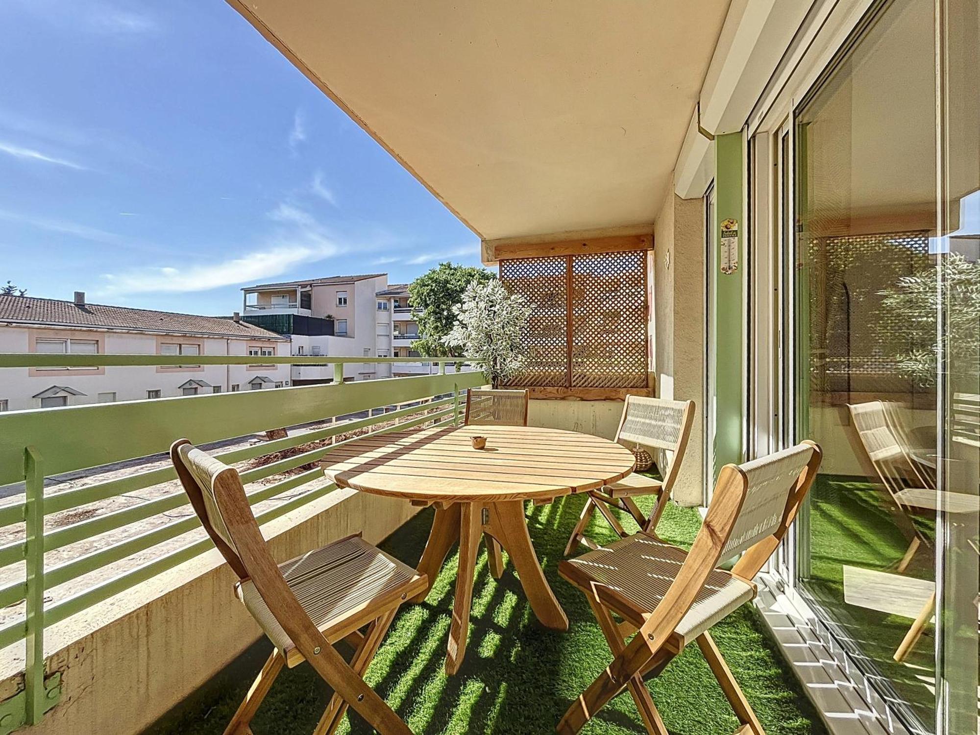 Grand - 3 Minutes De La - Les Freres De La Loc' Apartment Marseilles