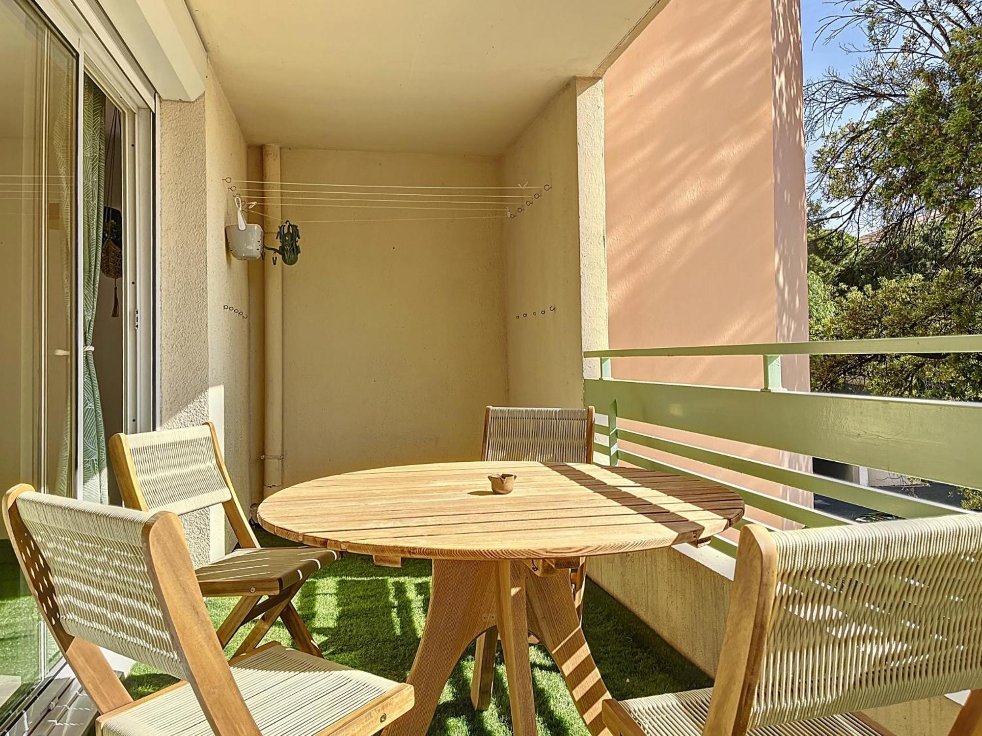 Grand - 3 Minutes De La - Les Freres De La Loc' Apartment *