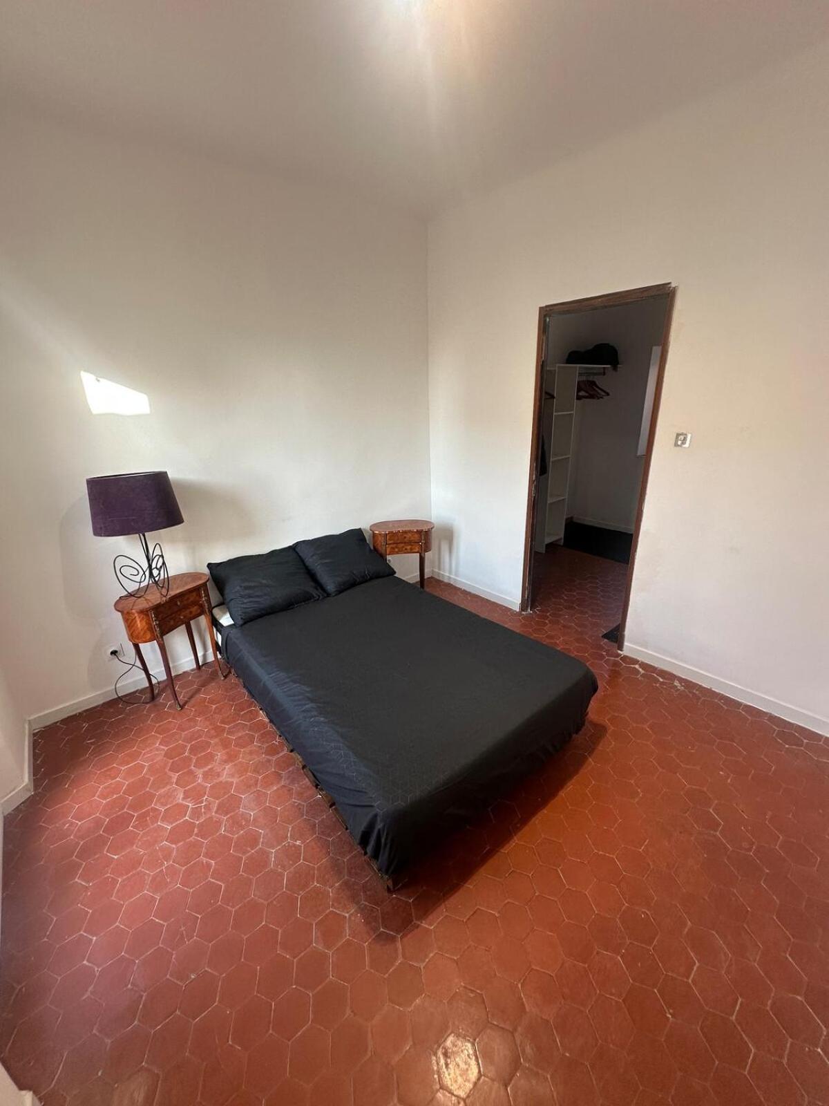 Flc-bail Mobilite - House - Prado 100m - Clim- Box 1 Car *