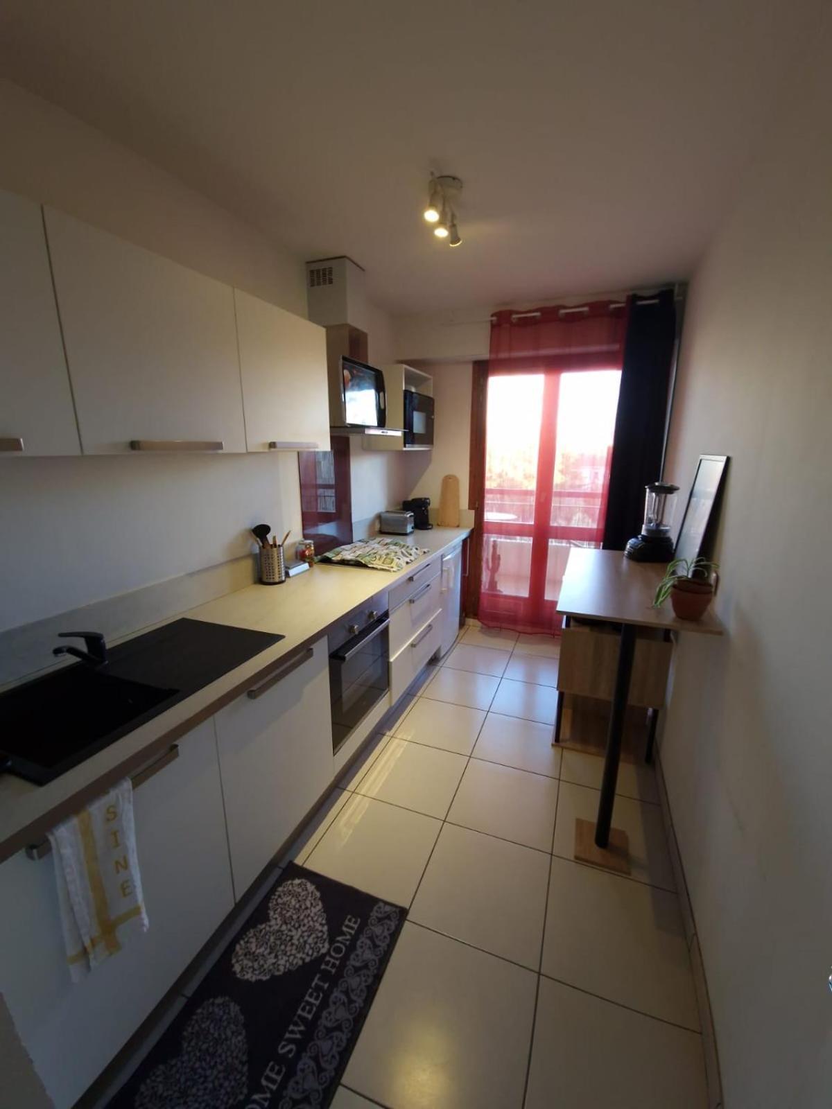 Grand T1 Lumineux & Joli Balcon Apartment Marseille