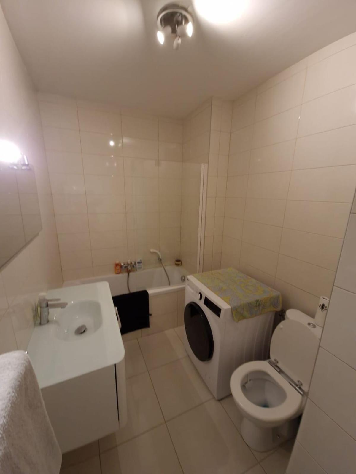 Apartment Grand T1 Lumineux & Joli Balcon Marseille
