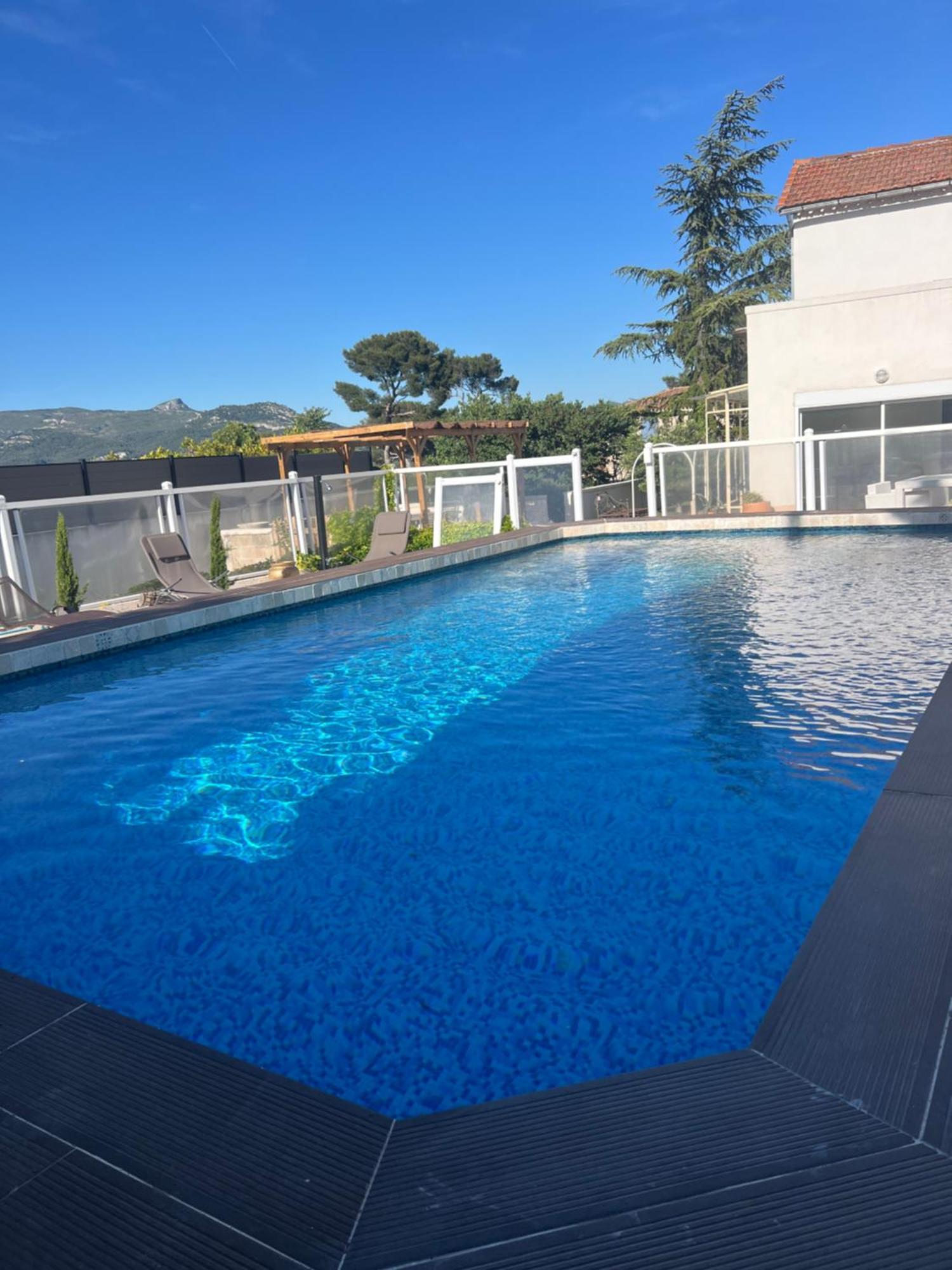 Piscine Villa *