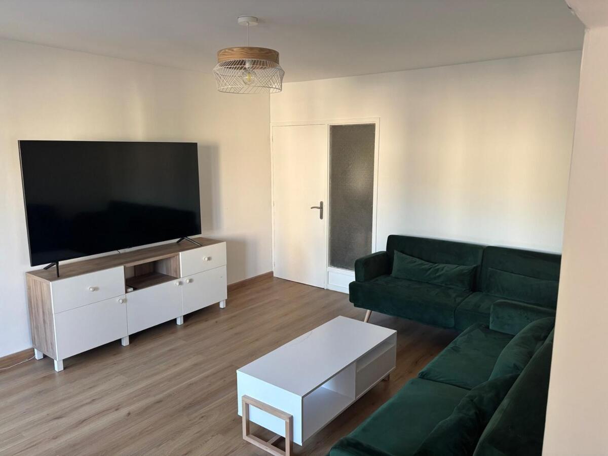 Appartement Calme Et Spacieux *