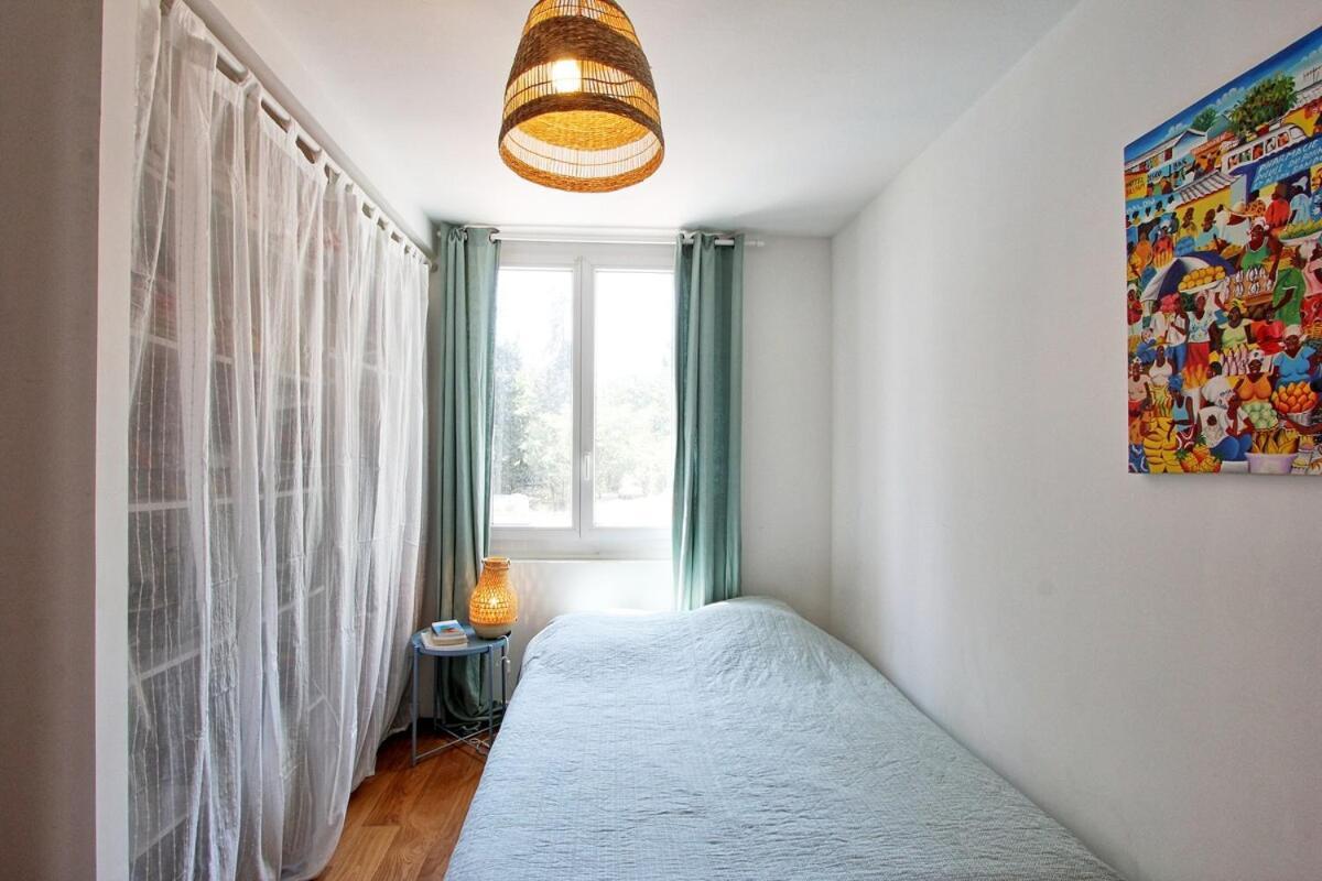 Apartment Large Quiet House With Pool Marseille