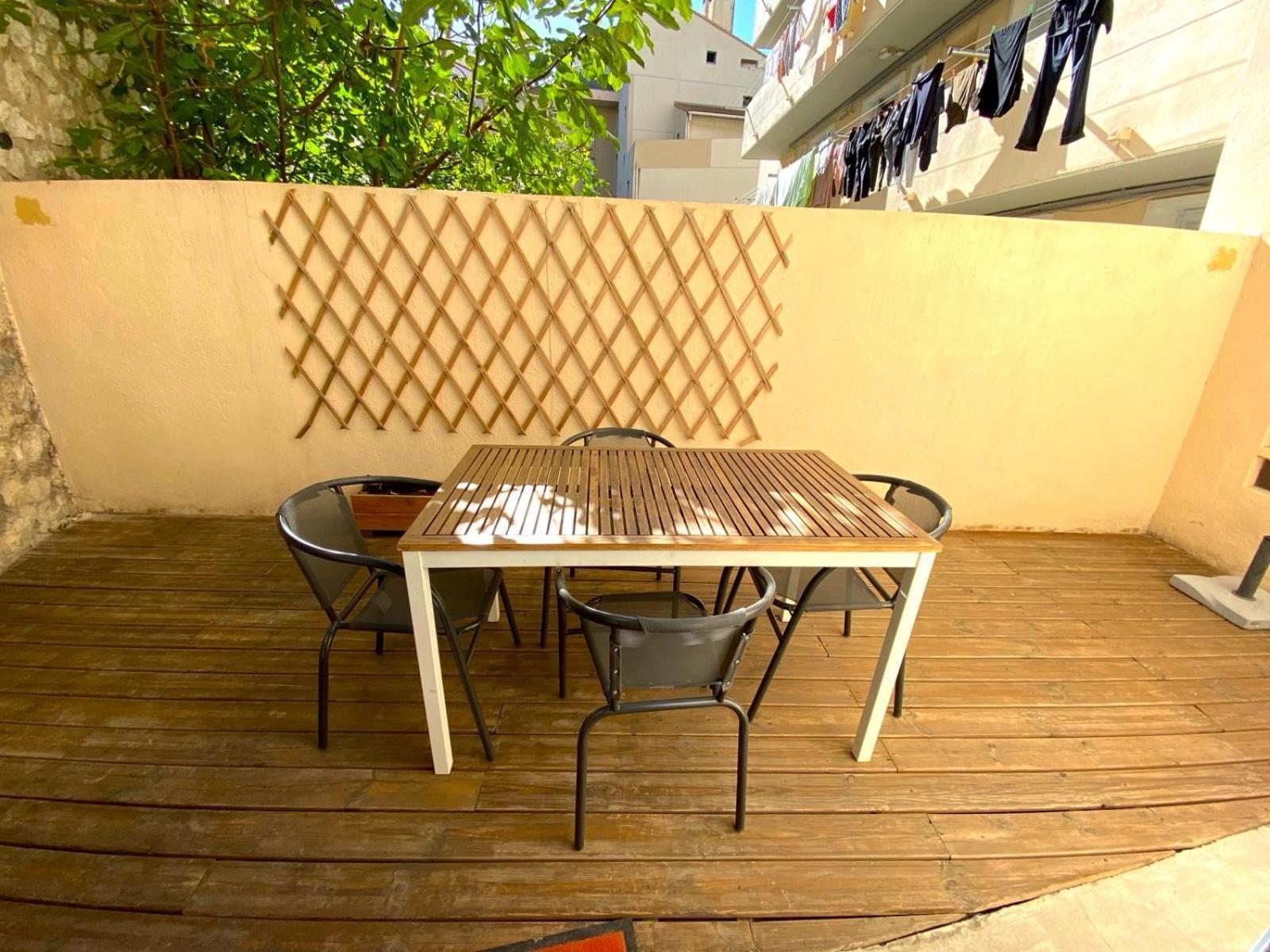 T2 4p Avec Terrasse * Marseilles