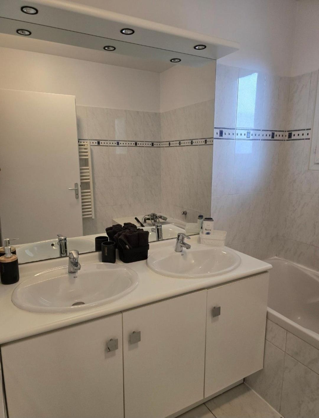 Evasion Chic - Plages Terrasse, Clim 2 ,parkings Apartamento